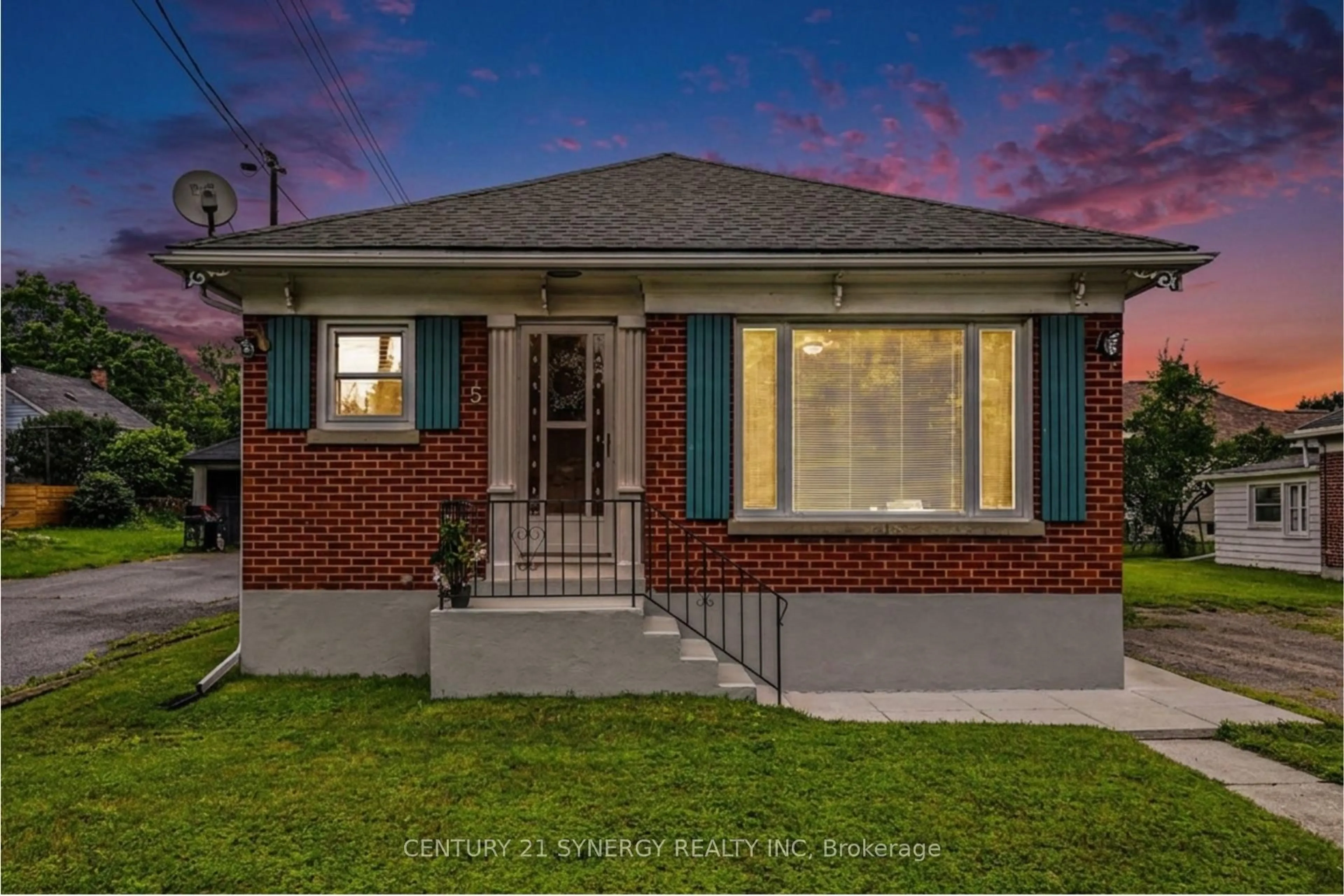 Home with brick exterior material, street for 5 Queen St, Smiths Falls Ontario K7A 3N1