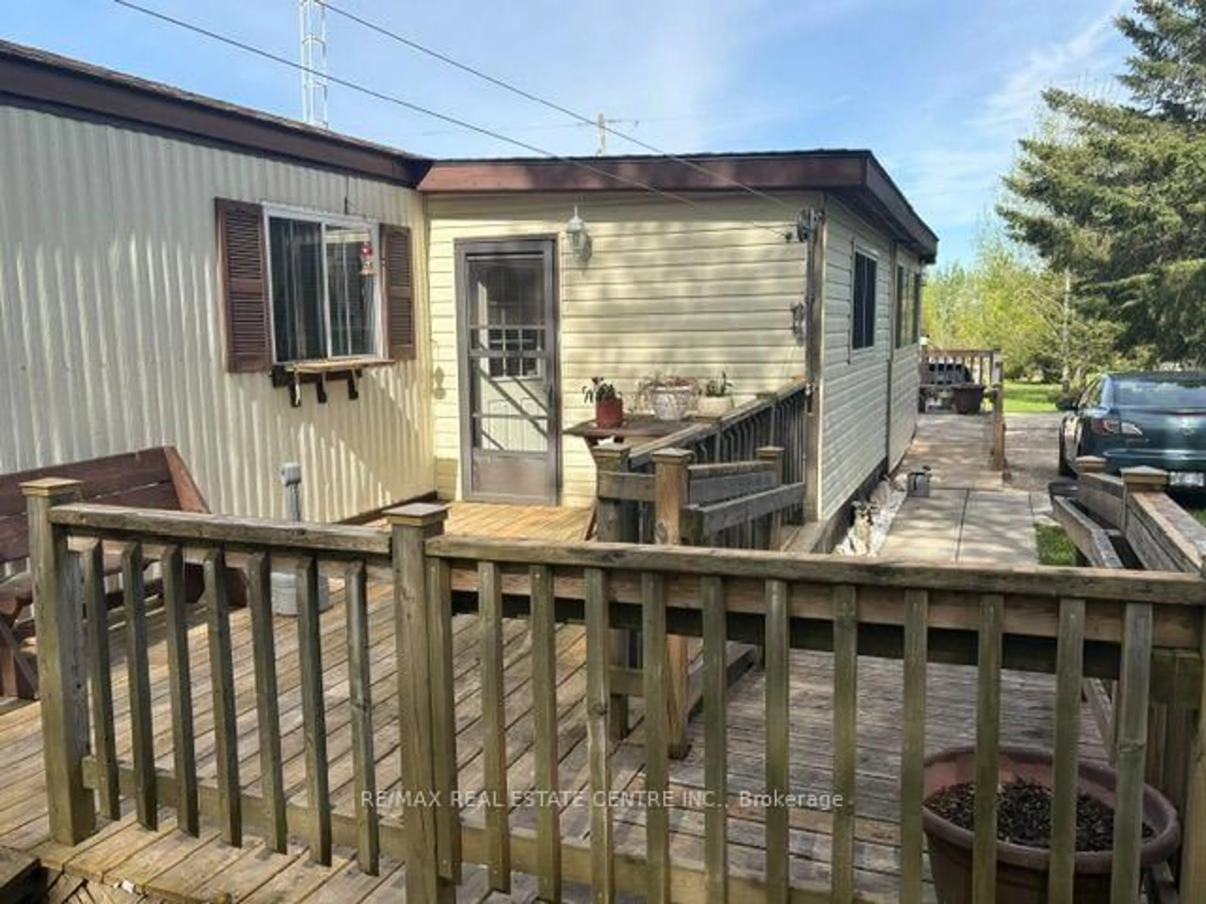 Unknown for 21 Maple Grove Village Rd, Southgate Ontario N0C 1B0