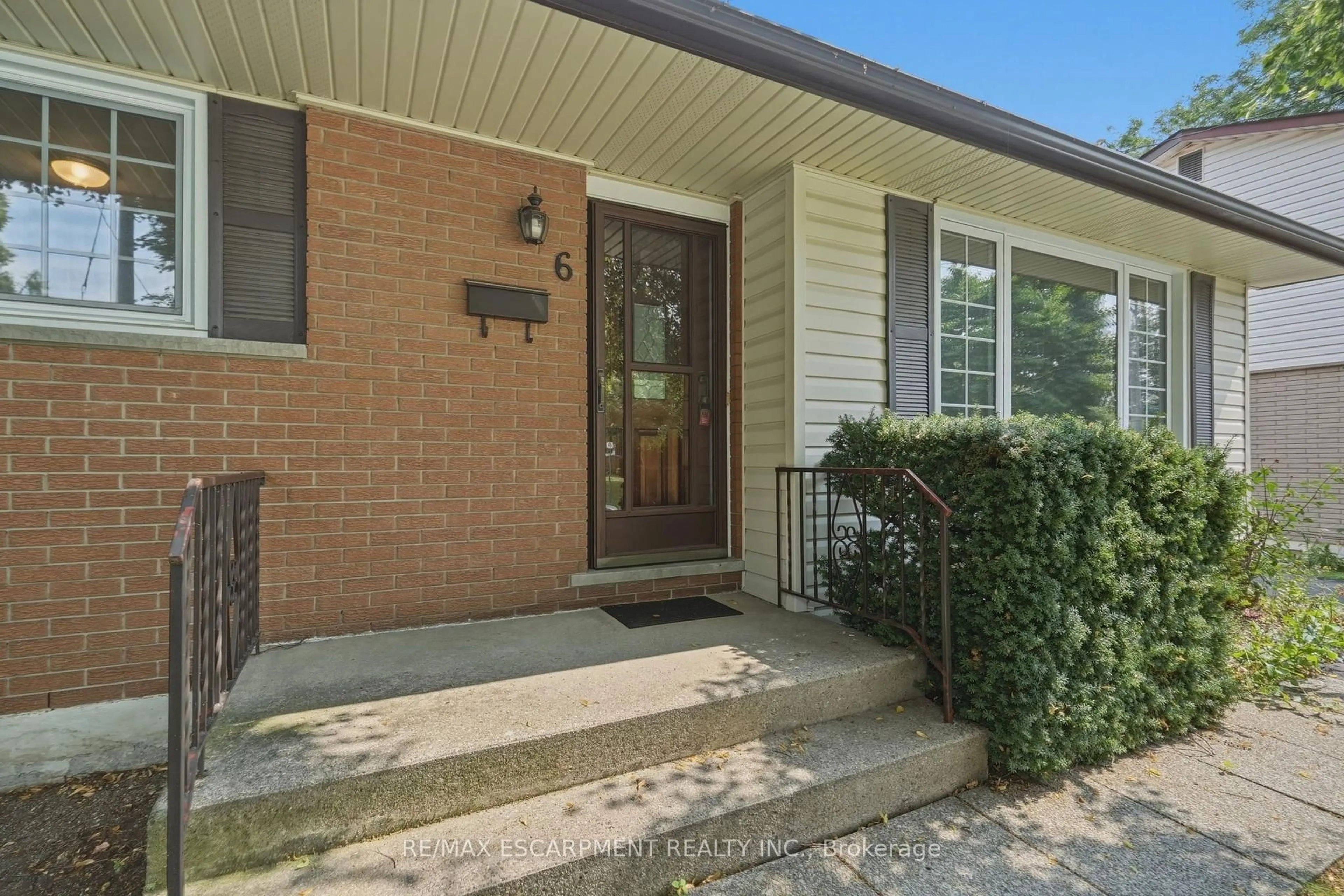 Home with brick exterior material, street for 6 Caprice Crt, Hamilton Ontario L9C 2N5