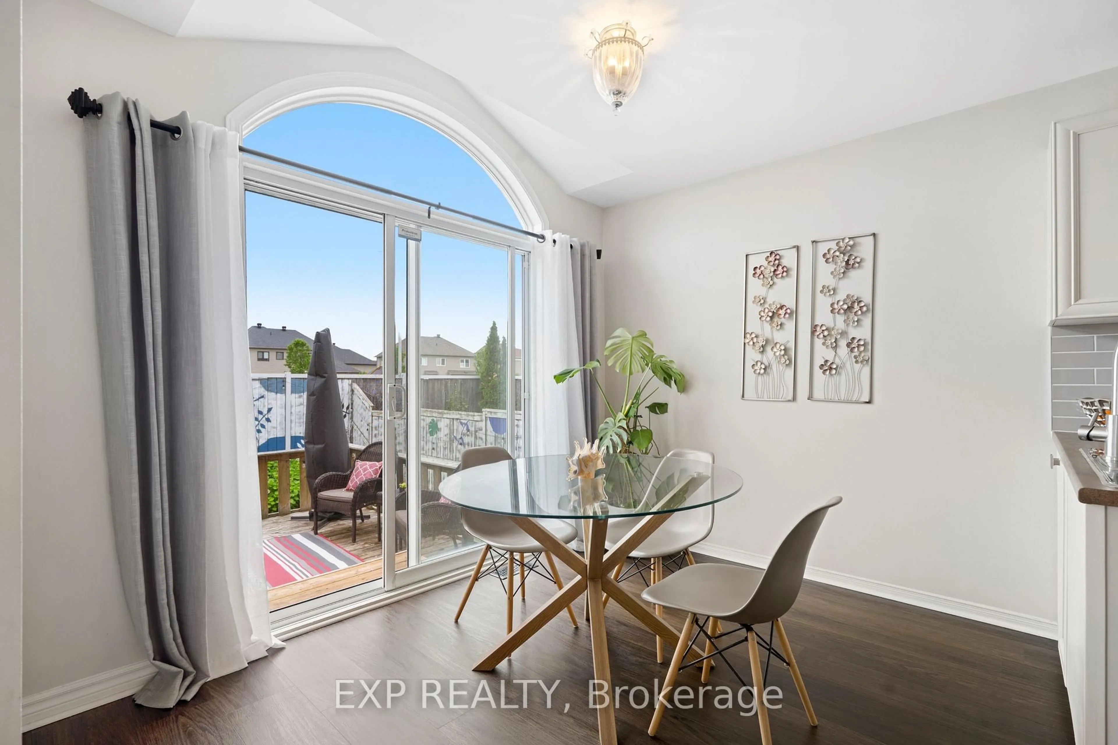 Dining room, unknown for 1064 Candlewood St, Ottawa Ontario K4A 5E9