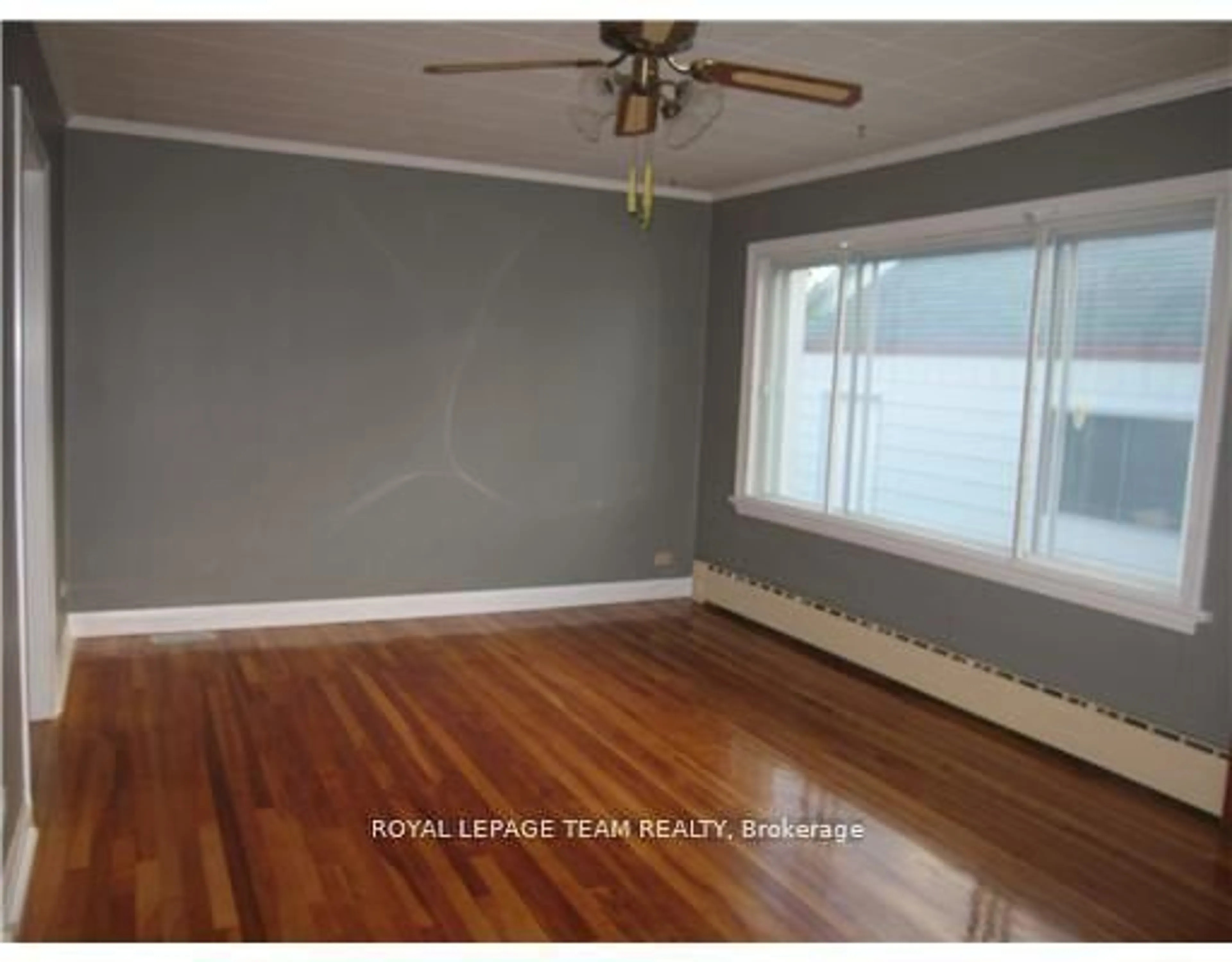 A pic of a room for 20 ARGUE Dr, Ottawa Ontario K2E 6S1