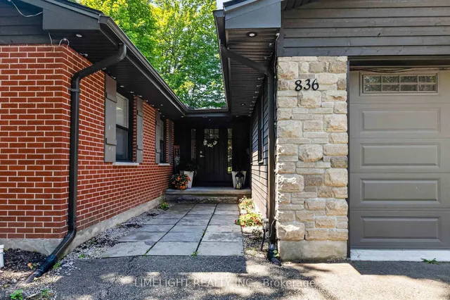 836 Manchester Rd, London North 3