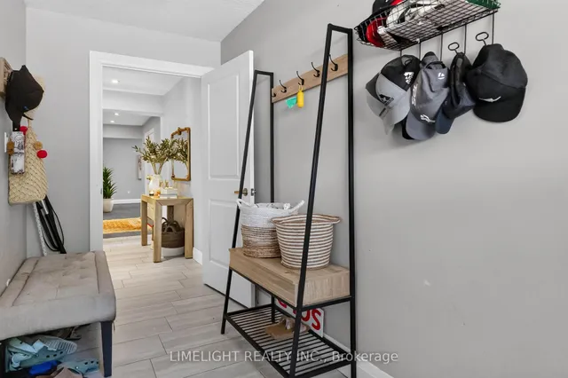 836 Manchester Rd, London North 5