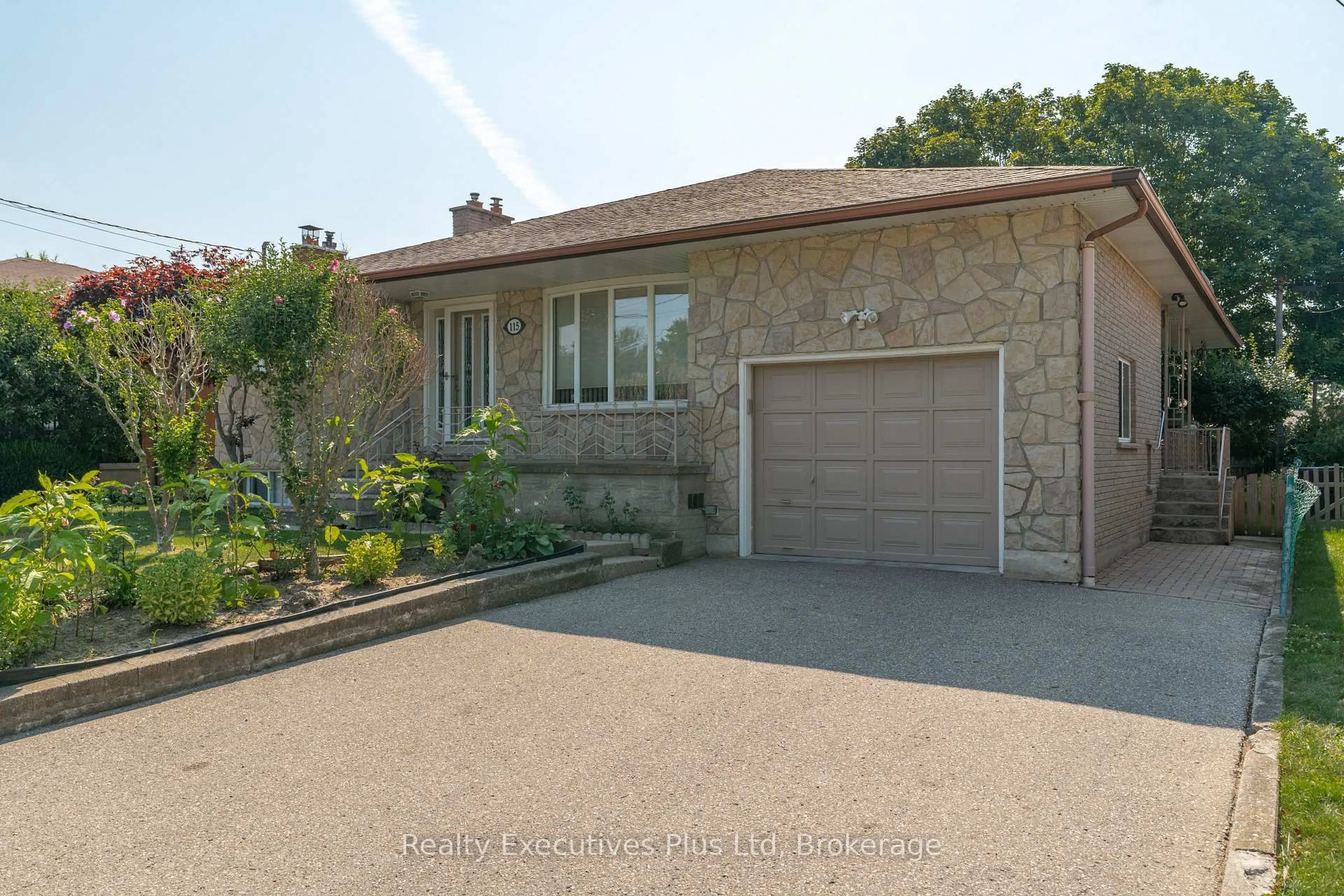 Home with brick exterior material, street for 115 Cassino Ave, Guelph Ontario N1E 2J6