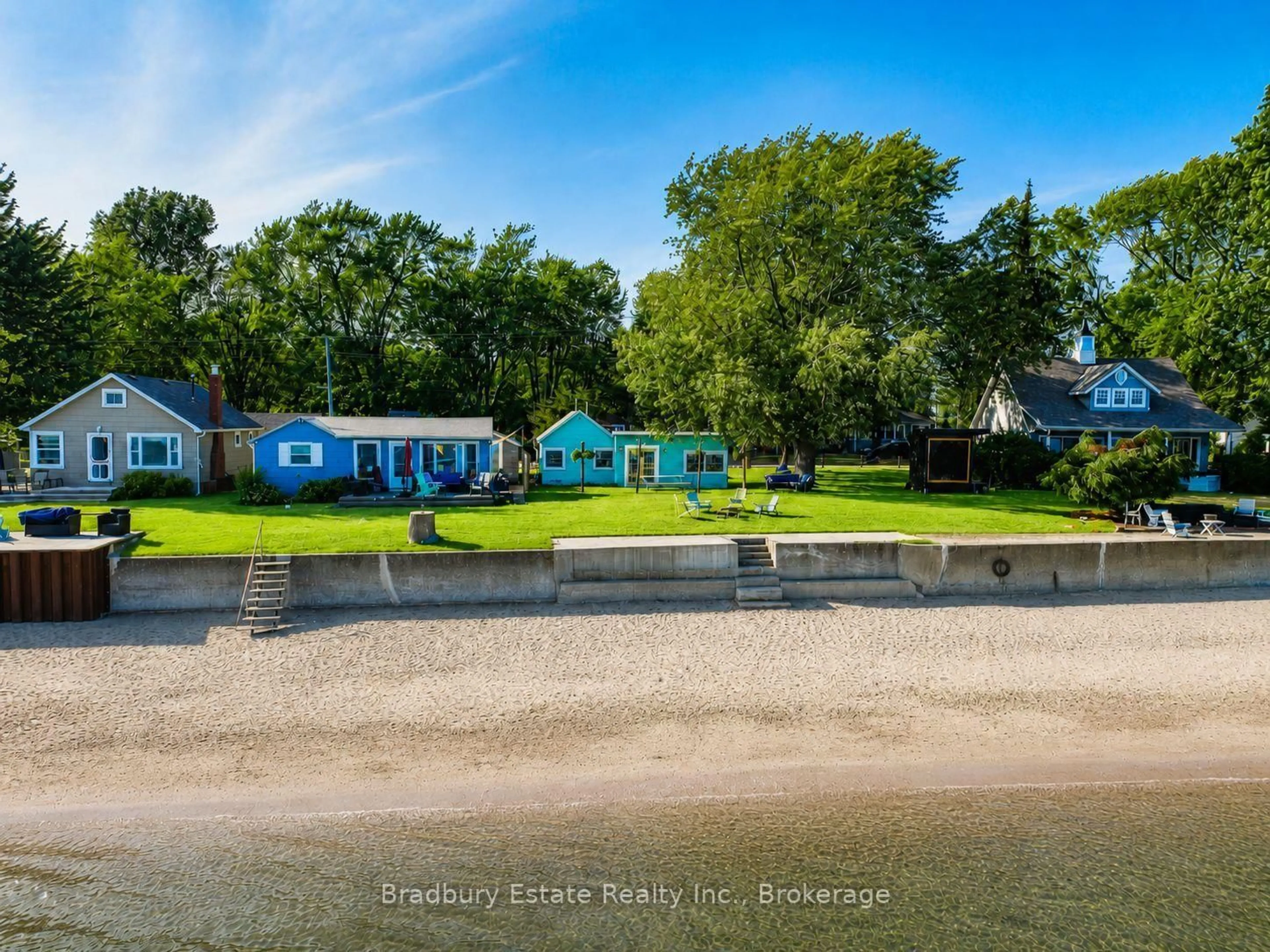 A pic from outside/outdoor area/front of a property/back of a property/a pic from drone, water/lake/river/ocean view for 11141 Churchill Ave, Wainfleet Ontario L3K 5V4