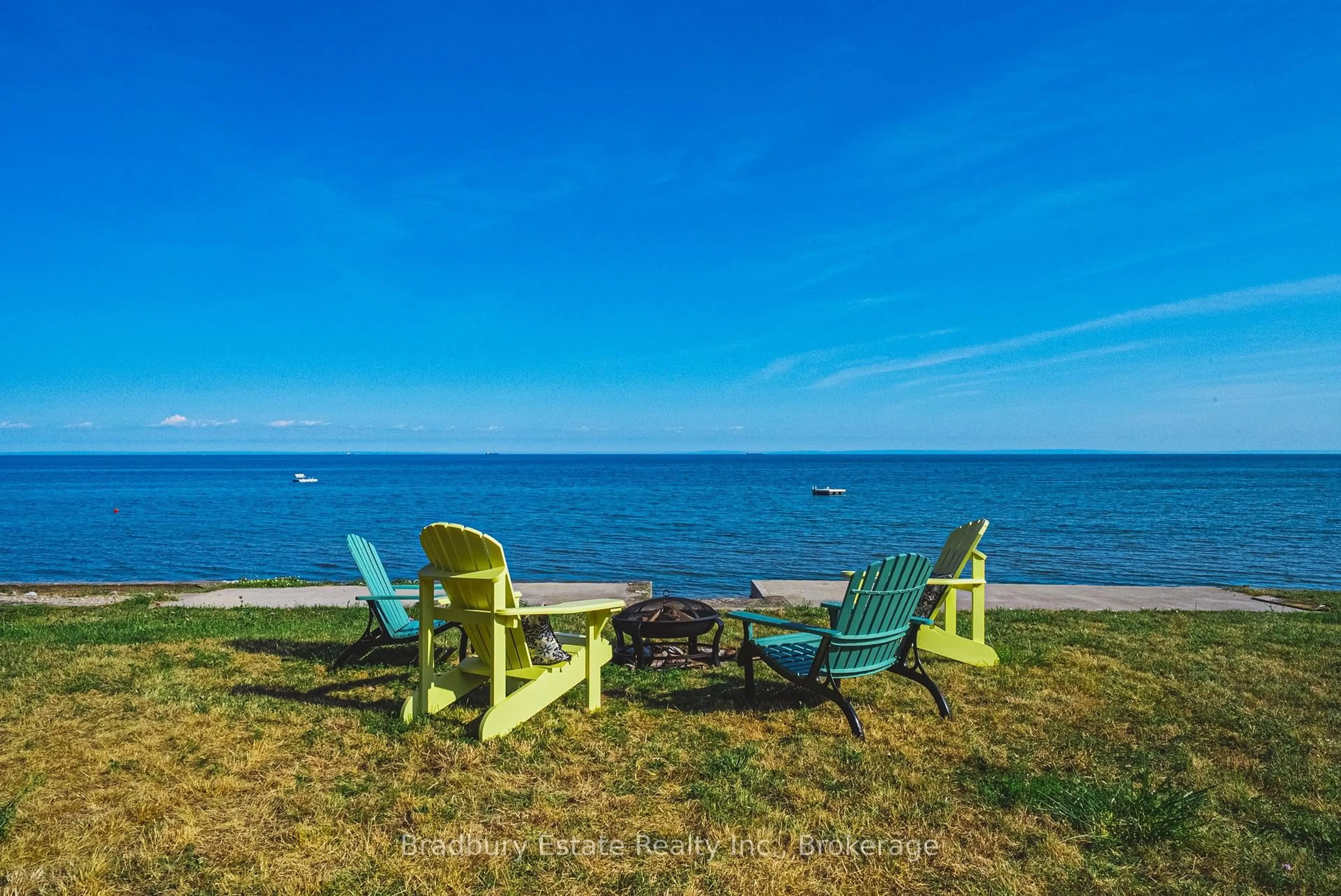 Patio, water/lake/river/ocean view for 11141 Churchill Ave, Wainfleet Ontario L3K 5V4