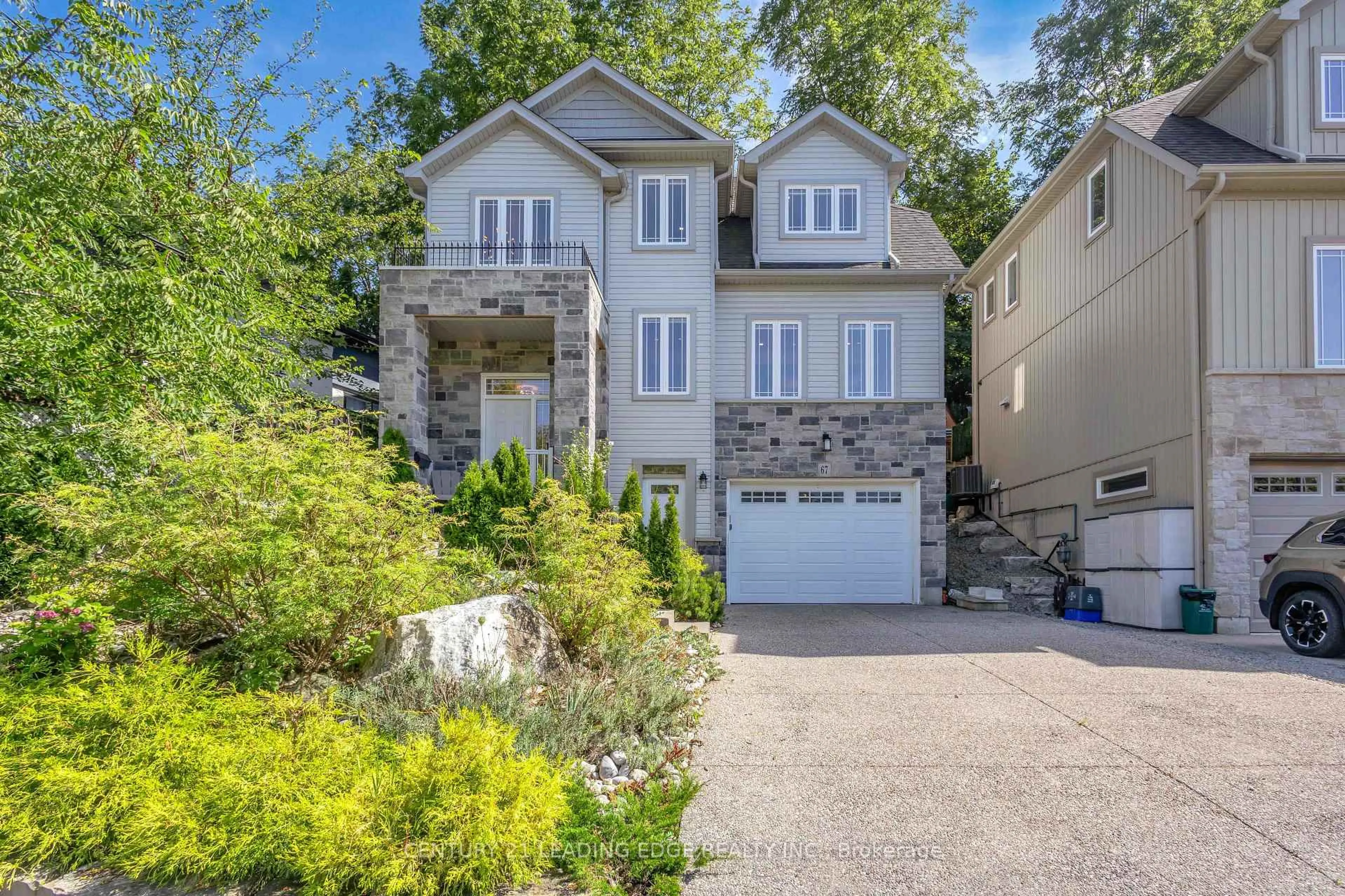 Unknown for 67 Bradley St, St. Catharines Ontario L2T 1R5