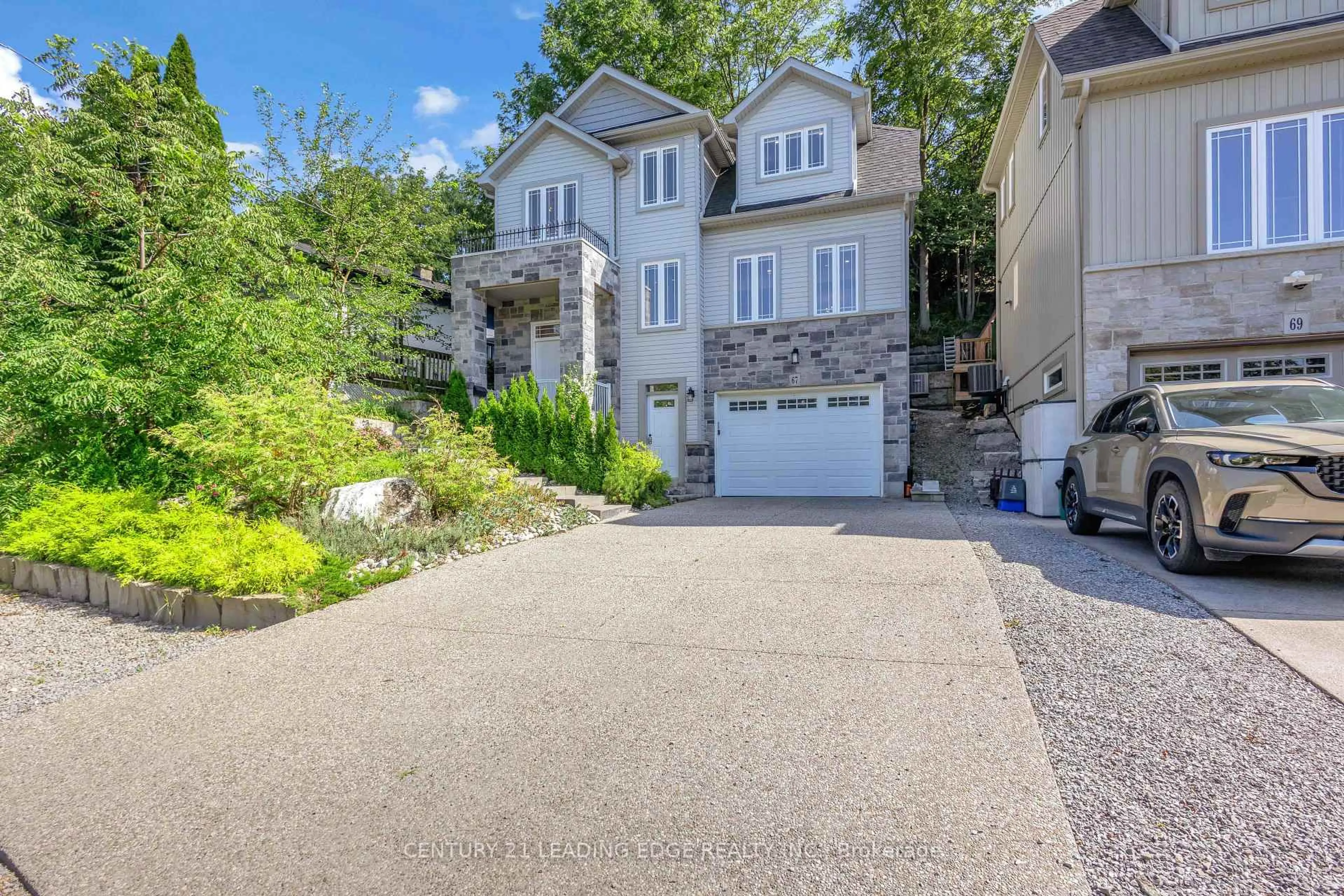 Unknown for 67 Bradley St, St. Catharines Ontario L2T 1R5