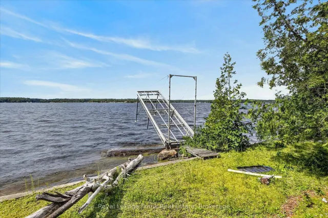 1550 Island 85 Stoney Lake, Douro-Dummer 2