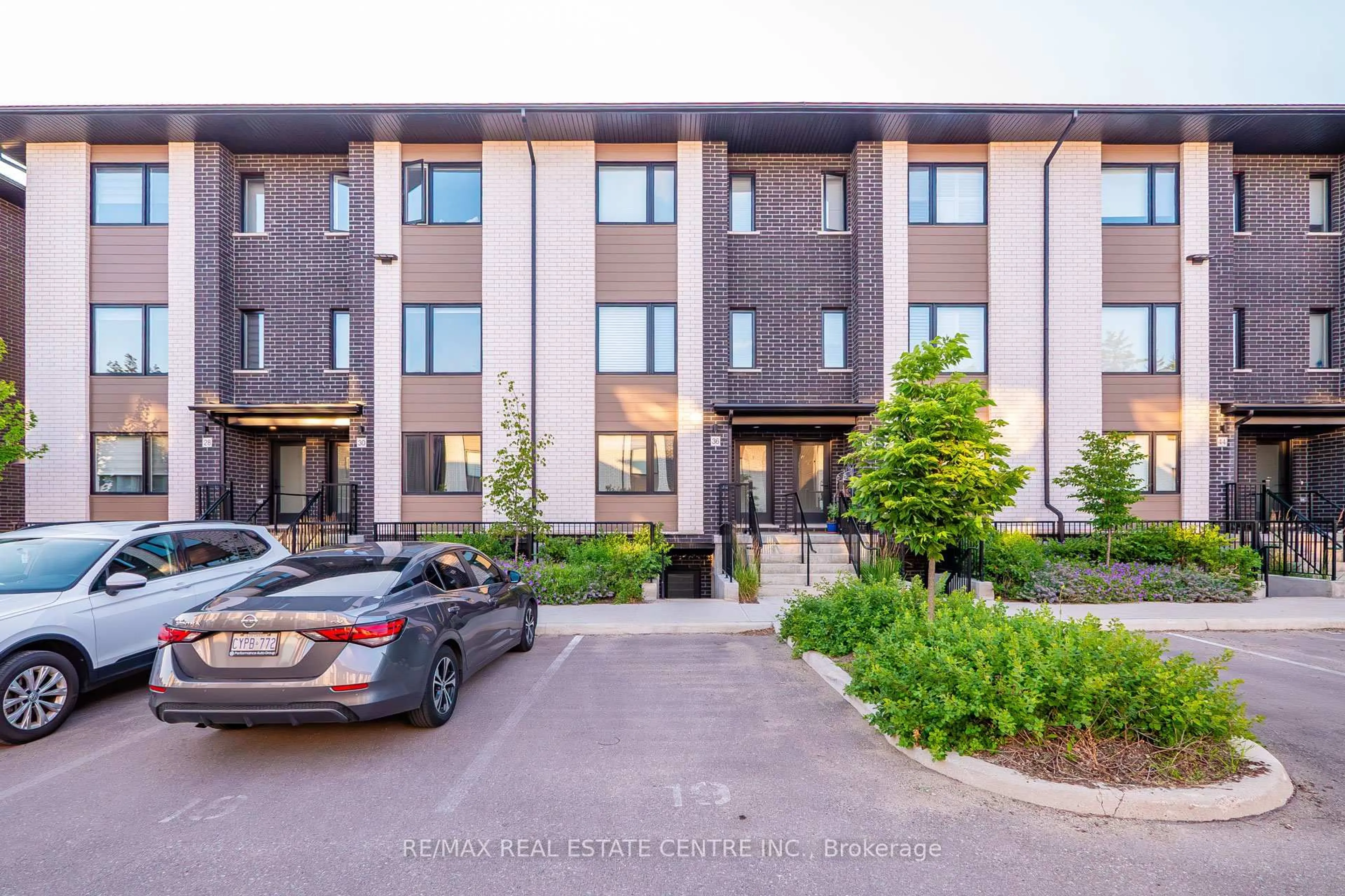 Unknown for 34 Lily Lane, Guelph Ontario N1L 0R2