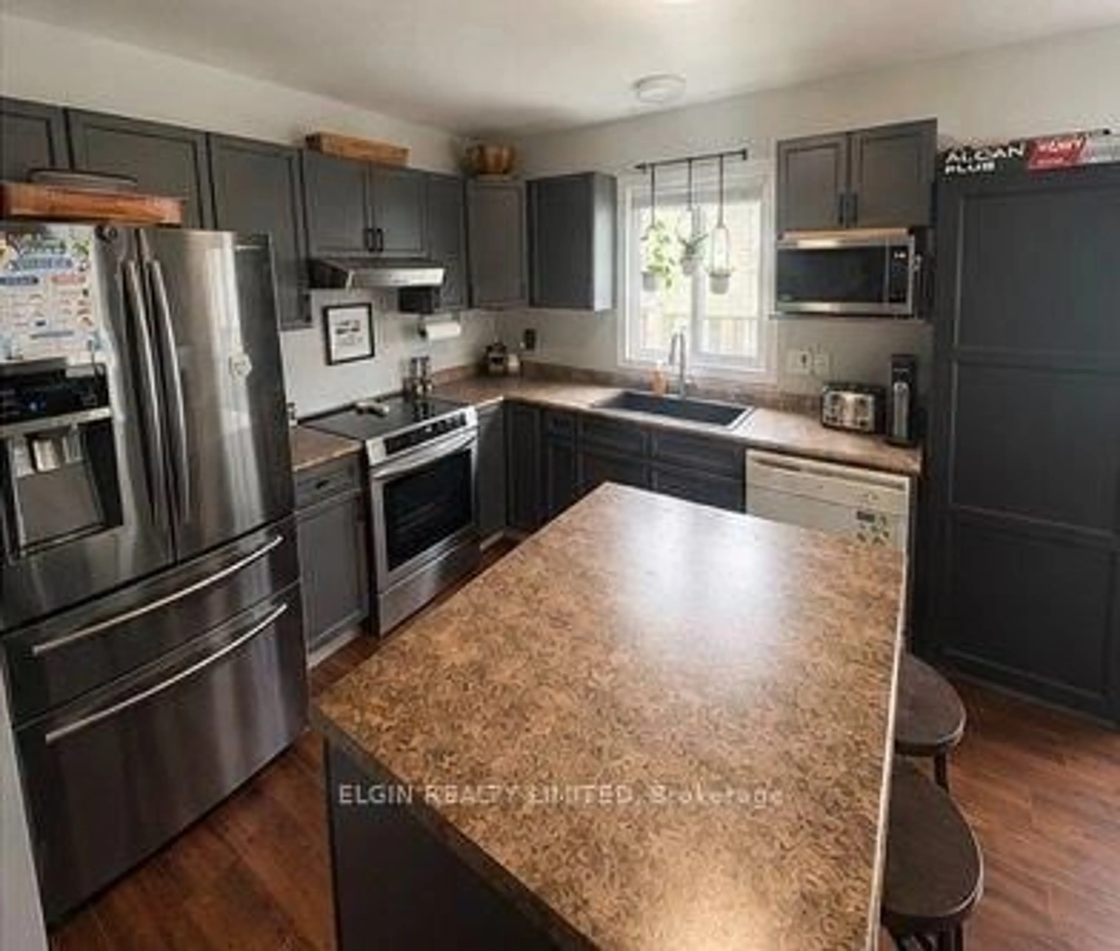 Open concept kitchen, unknown for 42022 Mcbain Line, Central Elgin Ontario N5P 4P4
