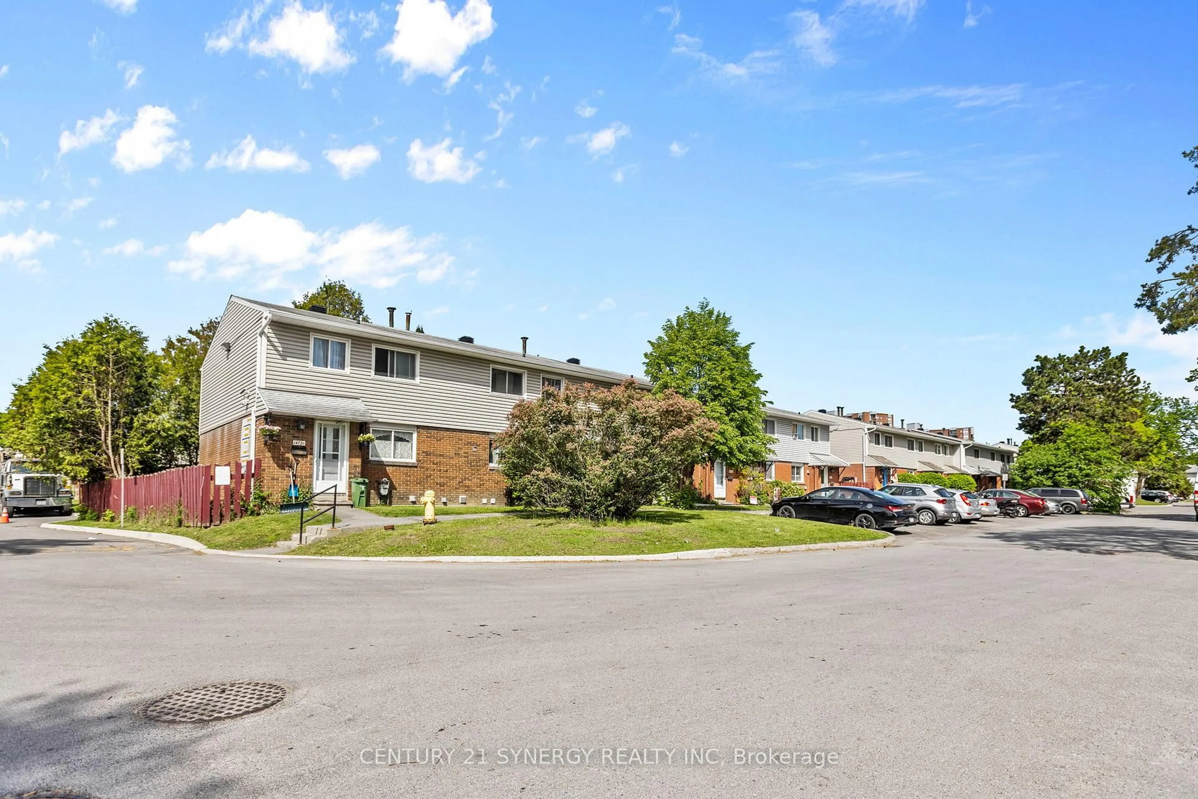 Patio, street for 1472 Heatherington Rd #C, Ottawa Ontario K1V 6S1