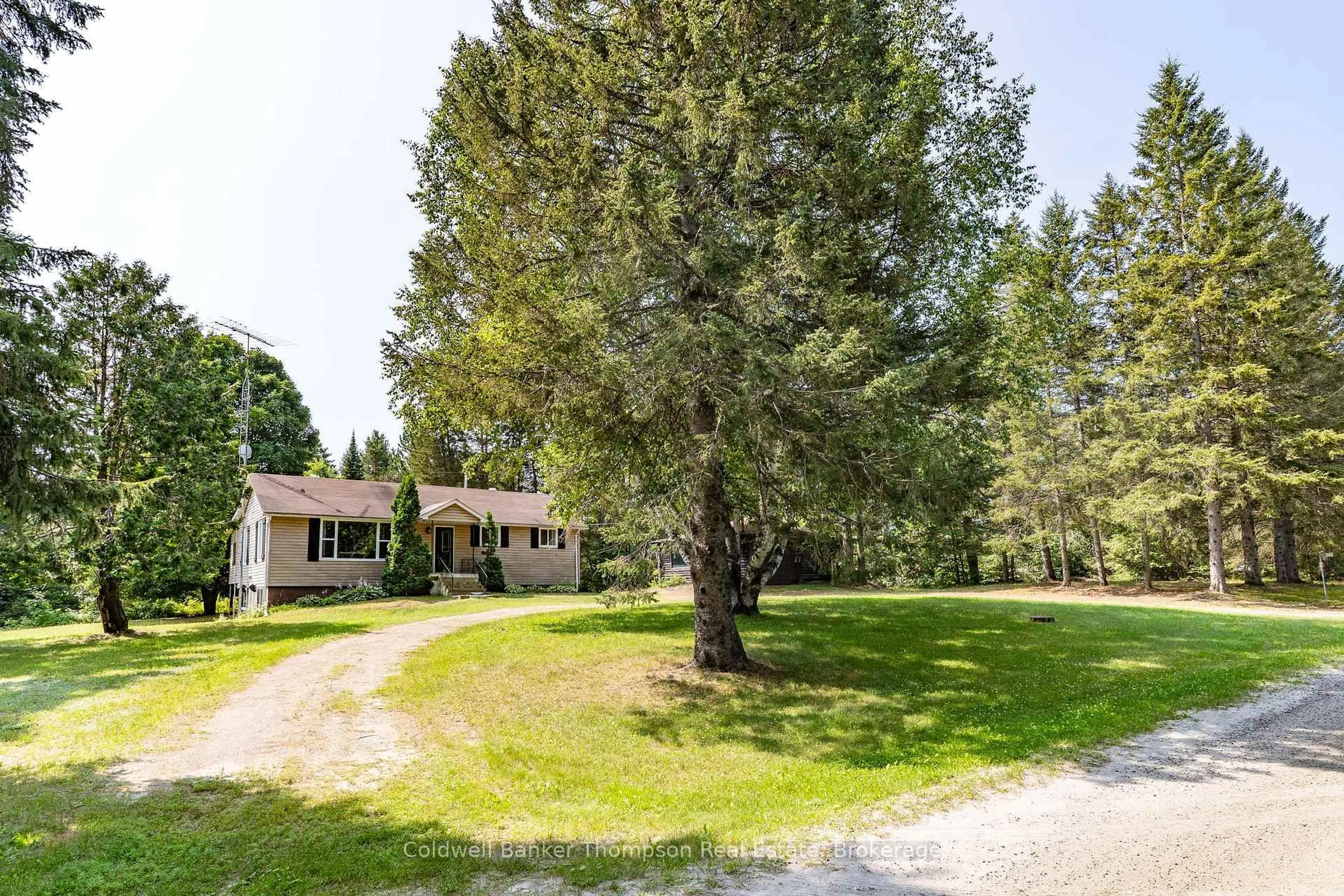 A pic from outside/outdoor area/front of a property/back of a property/a pic from drone, unknown for 245 James Camp Rd, Burk's Falls Ontario P0A 1C0