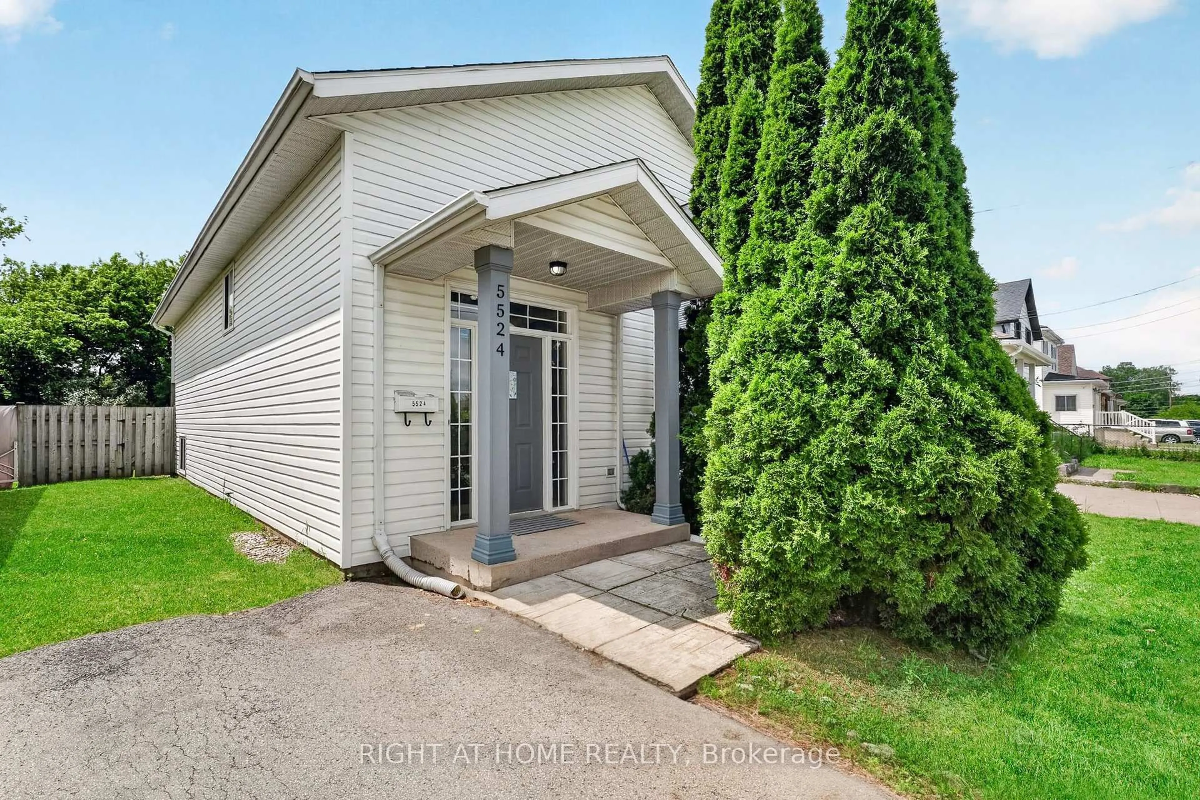 Unknown for 5524 Fraser St, Niagara Falls Ontario L2E 3C9