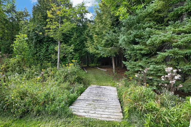5126 Ninth Line, Erin 2