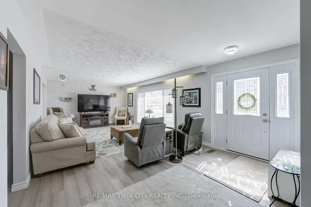 186 Shuh Ave, Kitchener 5