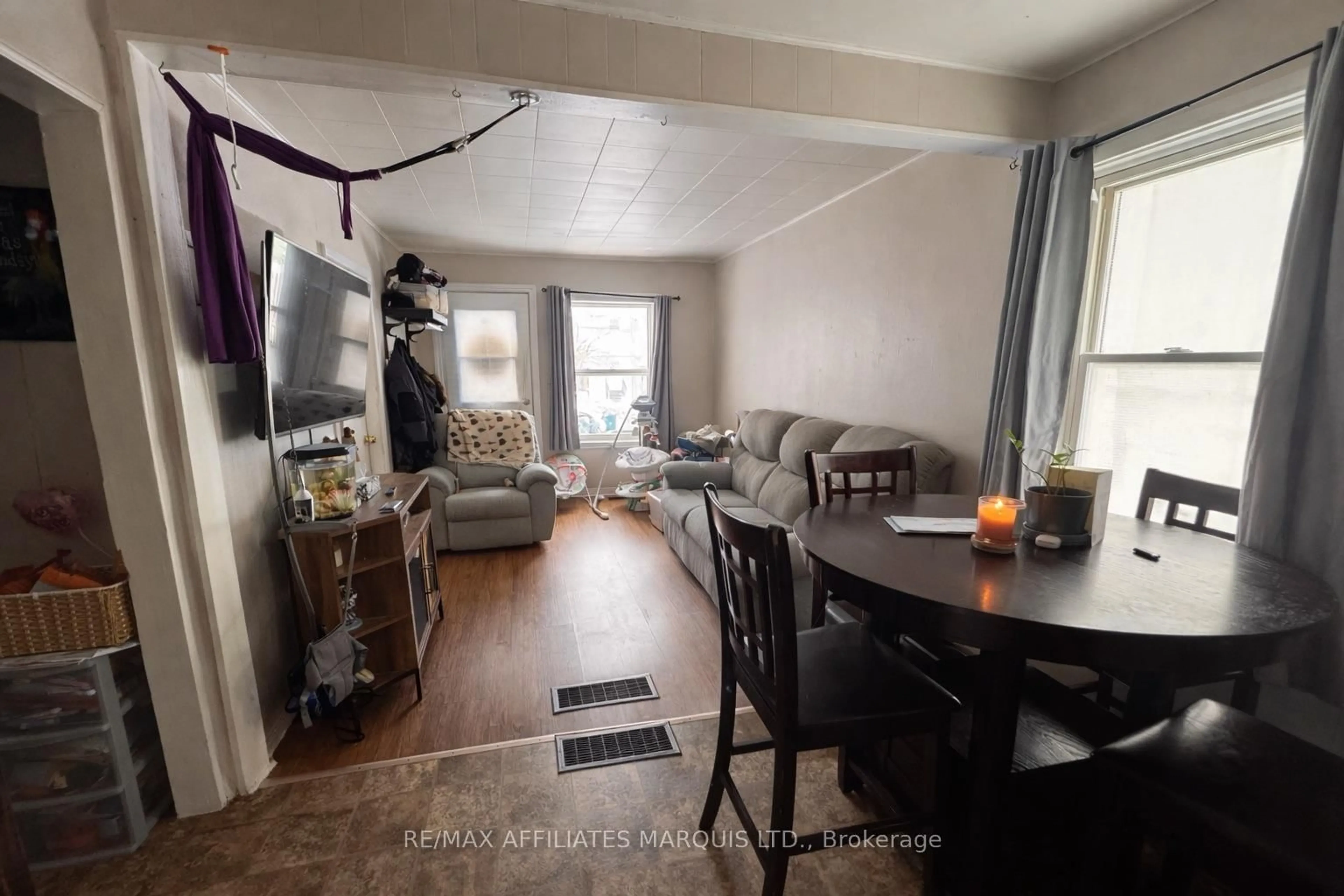A pic of a room for 120-120A Guy St, Cornwall Ontario K6H 4T8