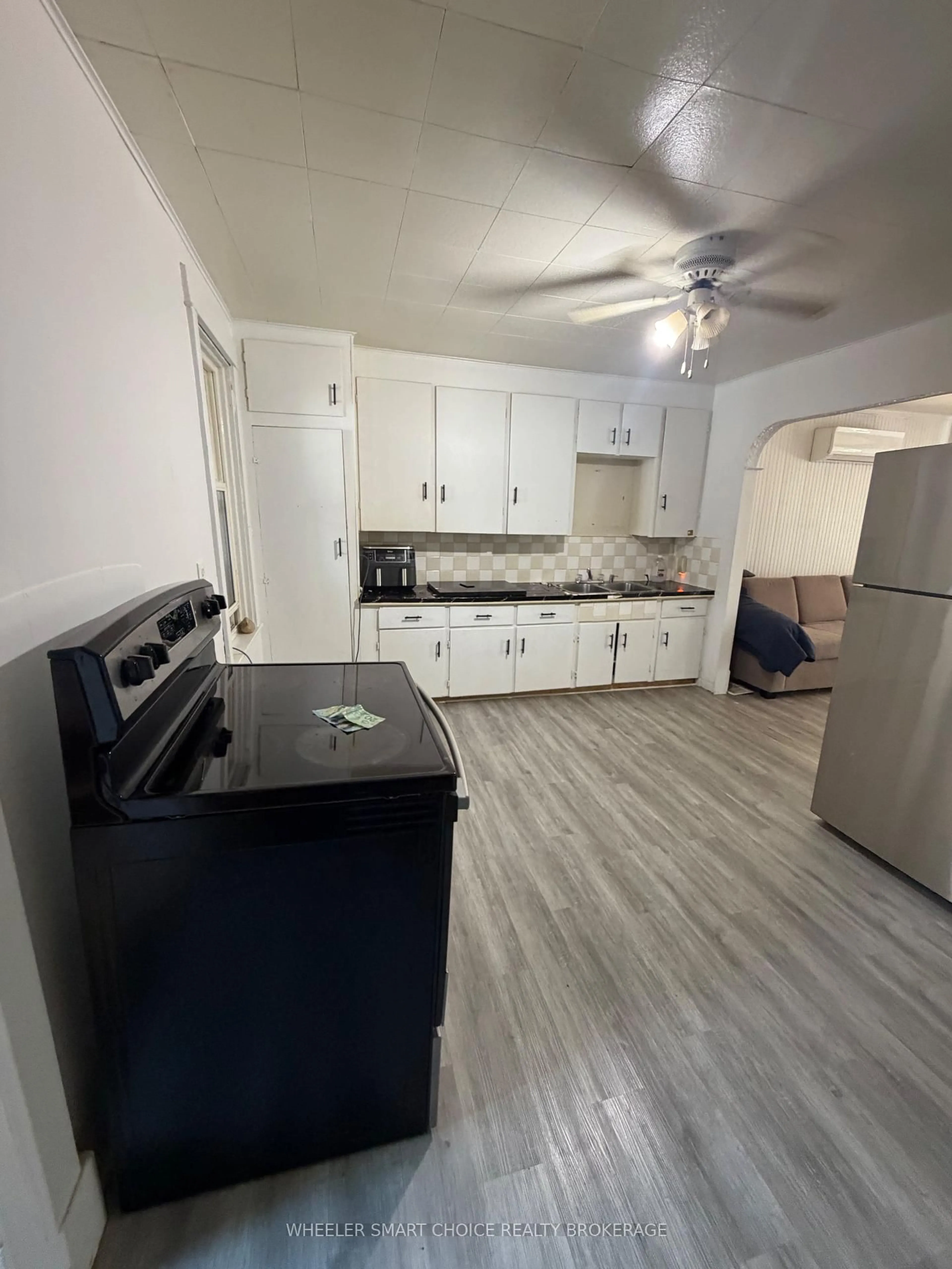 Unknown for 115 Guy St, Cornwall Ontario K6H 4T7