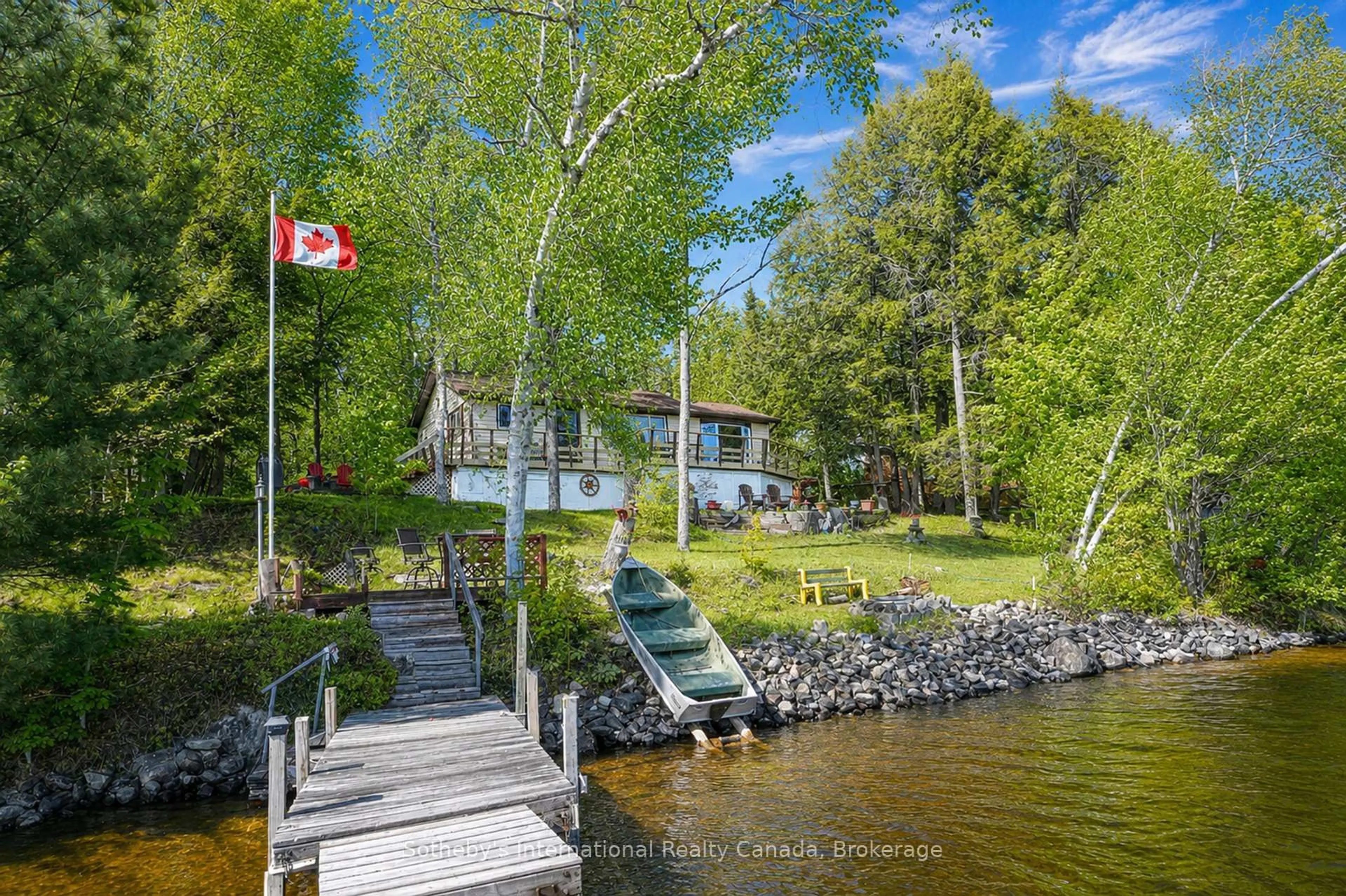 A pic from outside/outdoor area/front of a property/back of a property/a pic from drone, water/lake/river/ocean view for 41 Deerfield Rd, McKellar Ontario P2A 0B4