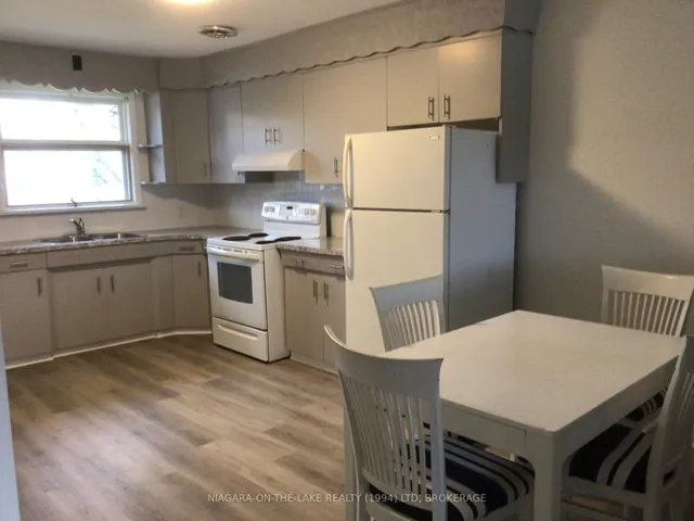 400 Wellington St, Port Colborne 5