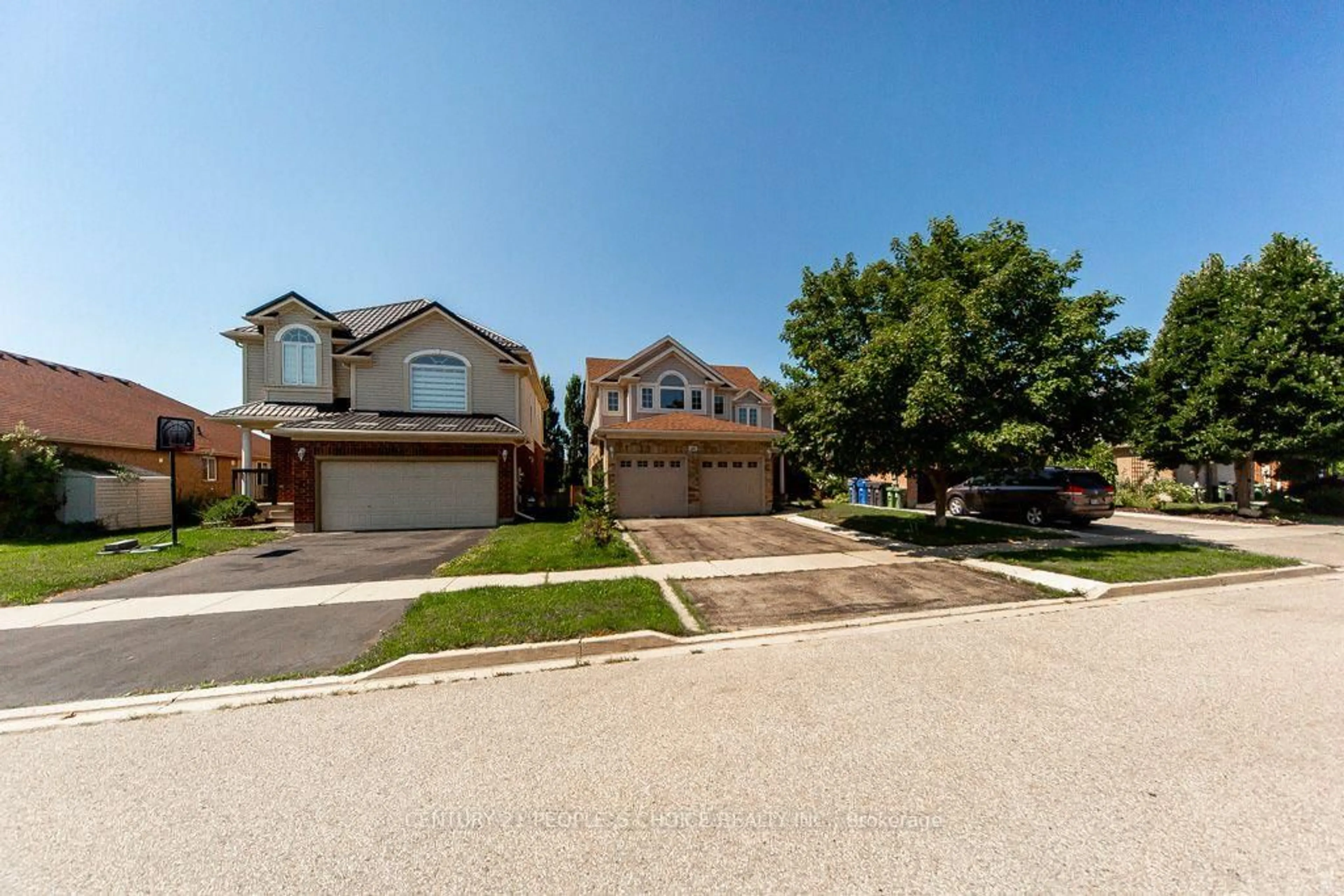 A pic from outside/outdoor area/front of a property/back of a property/a pic from drone, street for 64 Milson Cres, Guelph Ontario N1C 1G7