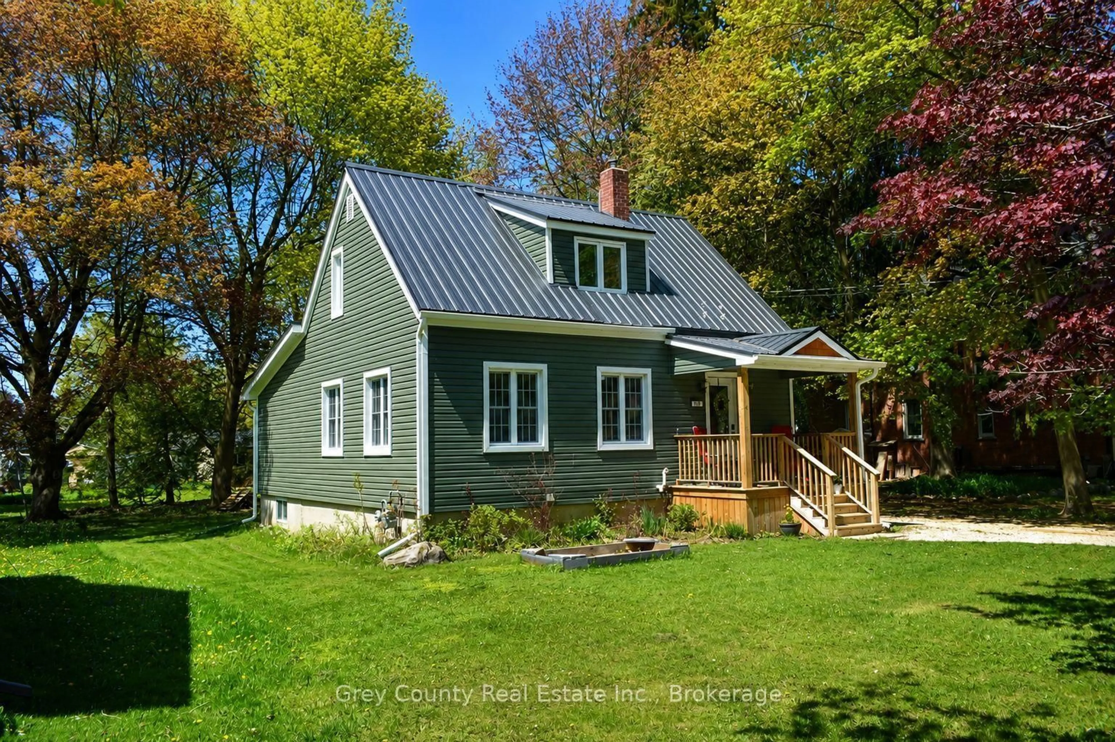 Home with vinyl exterior material, street for 120 Mark St, Grey Highlands Ontario N0C 1H0
