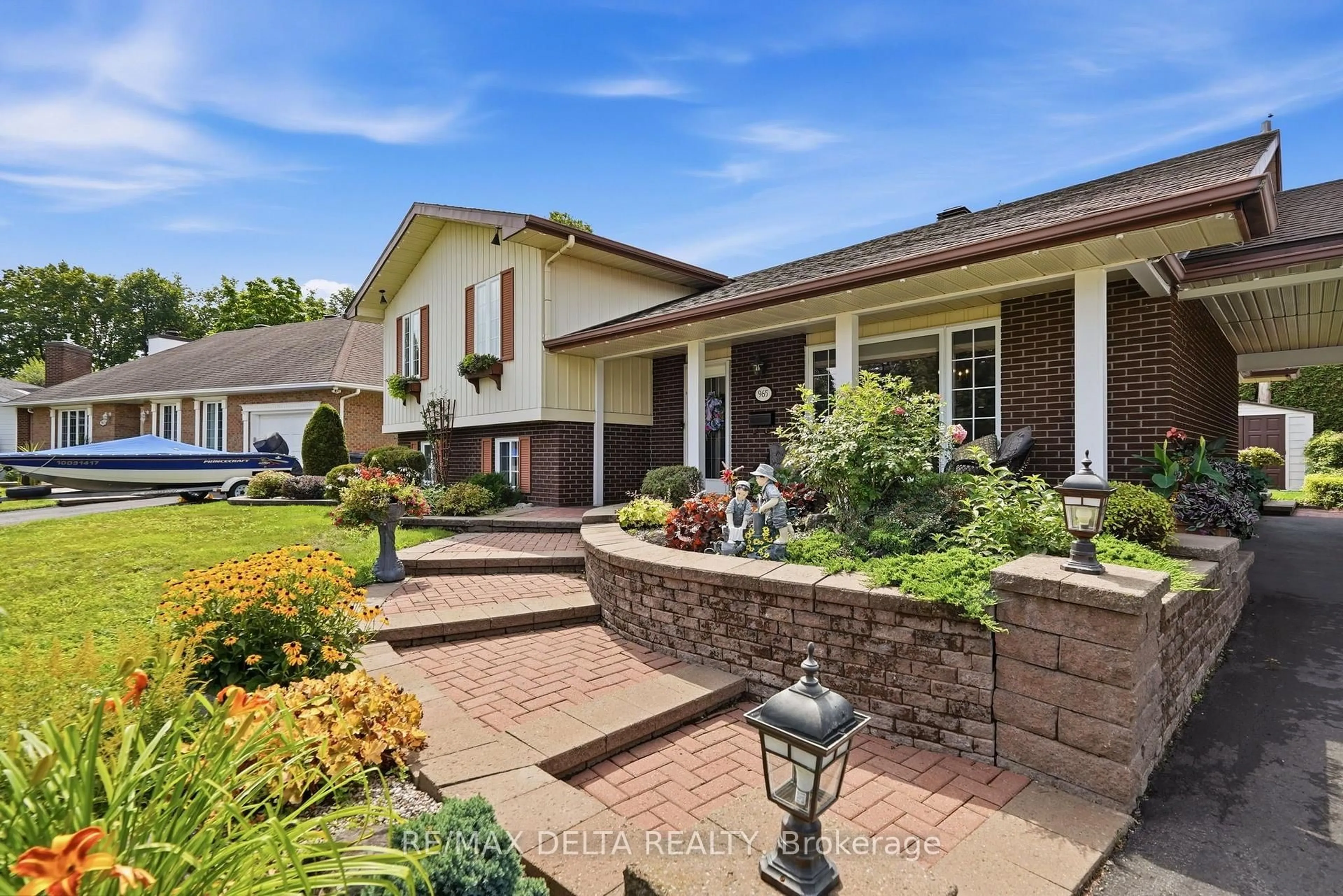 Home with brick exterior material, street for 965 Jerome St, Hawkesbury Ontario K6A 3B1