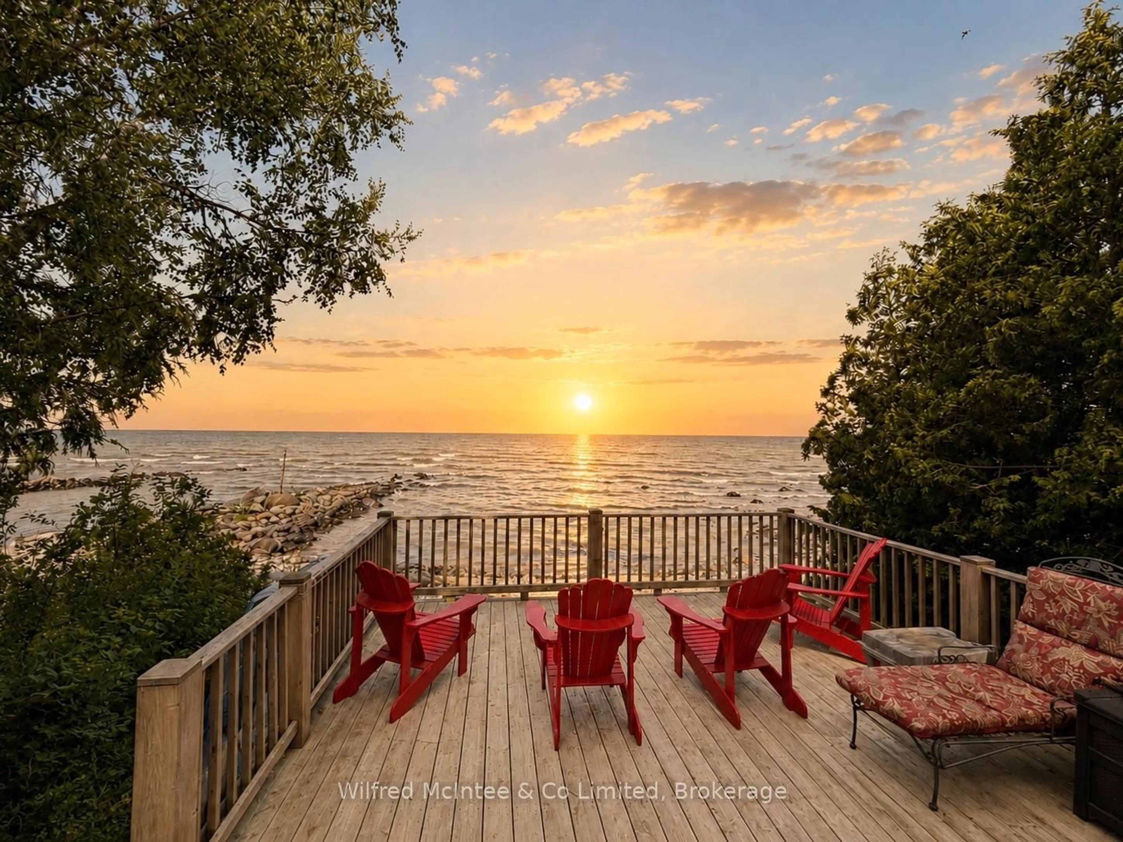 Patio, water/lake/river/ocean view for 763 BRUCE ROAD 13, Native Leased Lands Ontario N0H 2L0