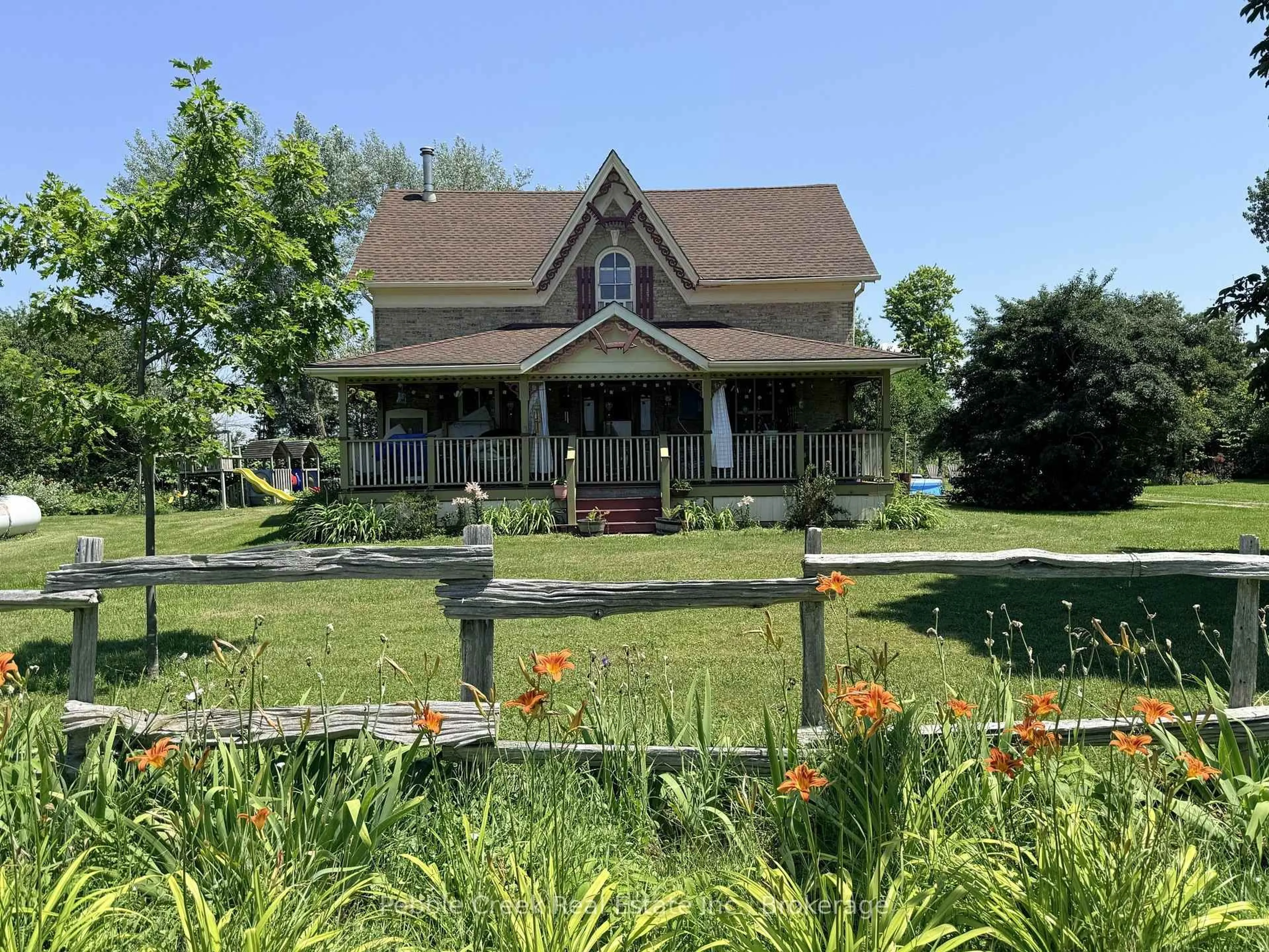 A pic from outside/outdoor area/front of a property/back of a property/a pic from drone, unknown for 85042 Bluewater Highway, Ashfield-Colborne-Wawanosh Ontario N7A 3X9