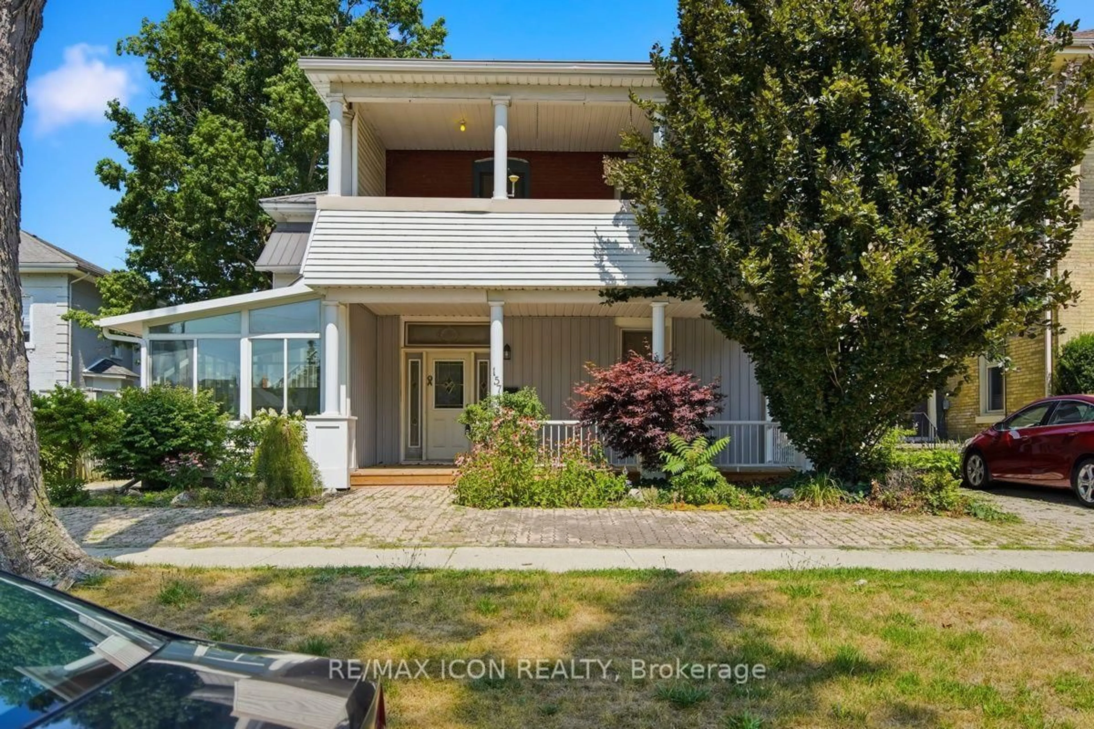 Home with vinyl exterior material, street for 159 Front St, Strathroy-Caradoc Ontario N7G 1Y1
