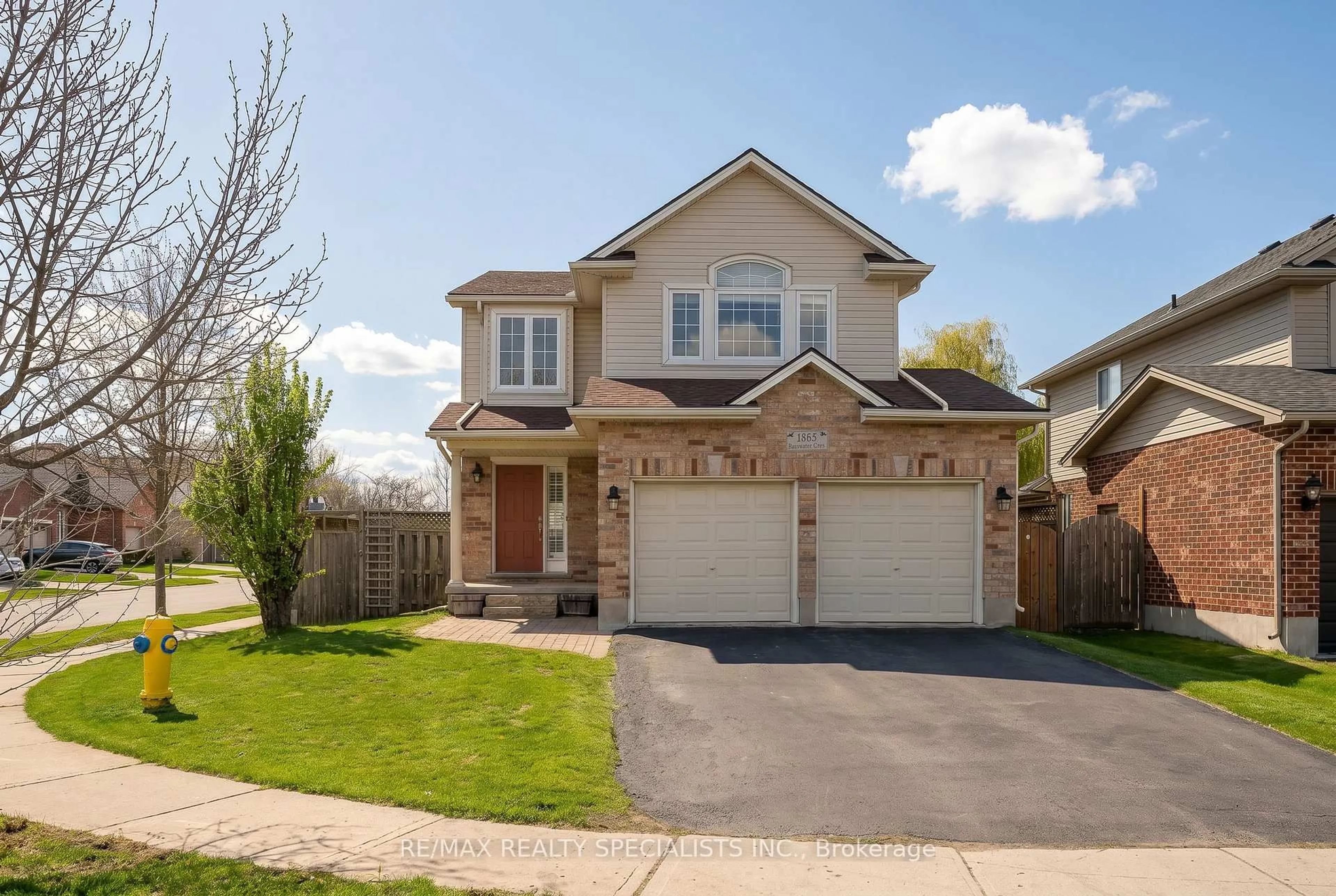 Home with brick exterior material, street for 1865 Bayswater Cres, London North Ontario N6G 5N1