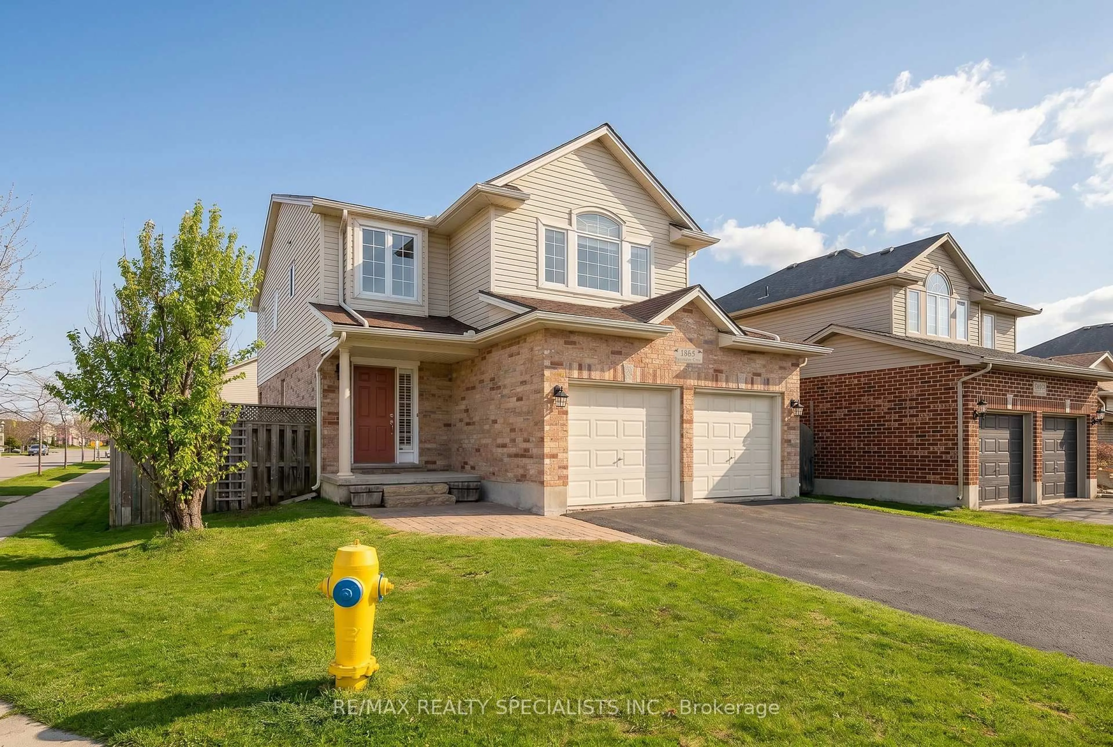 Home with brick exterior material, street for 1865 Bayswater Cres, London North Ontario N6G 5N1
