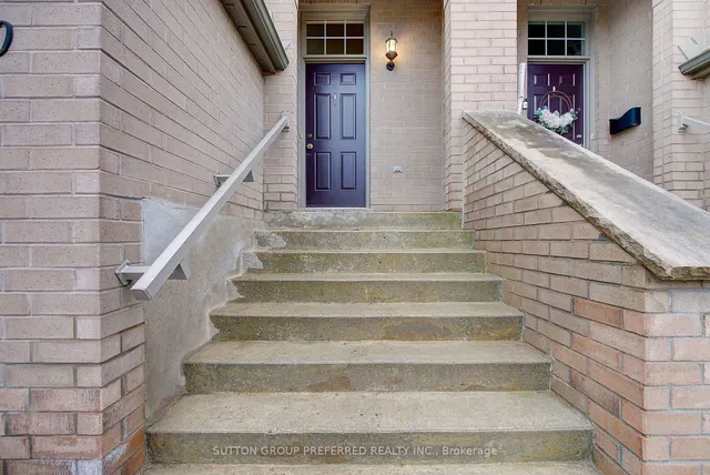 270 North Centre Rd #20, London North 5