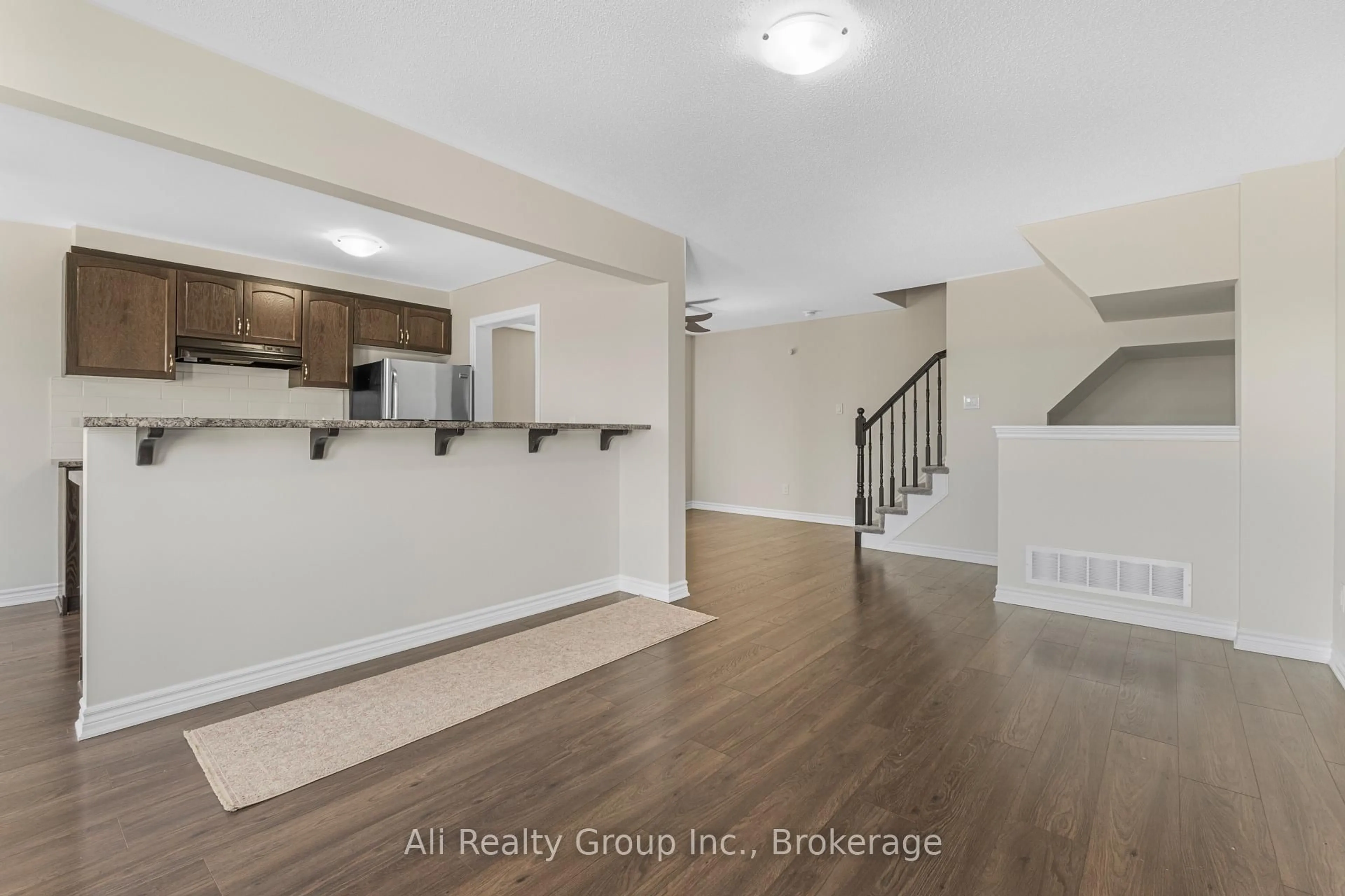 Unknown for 359 Sweetfern Cres, Ottawa Ontario K4A 1A5