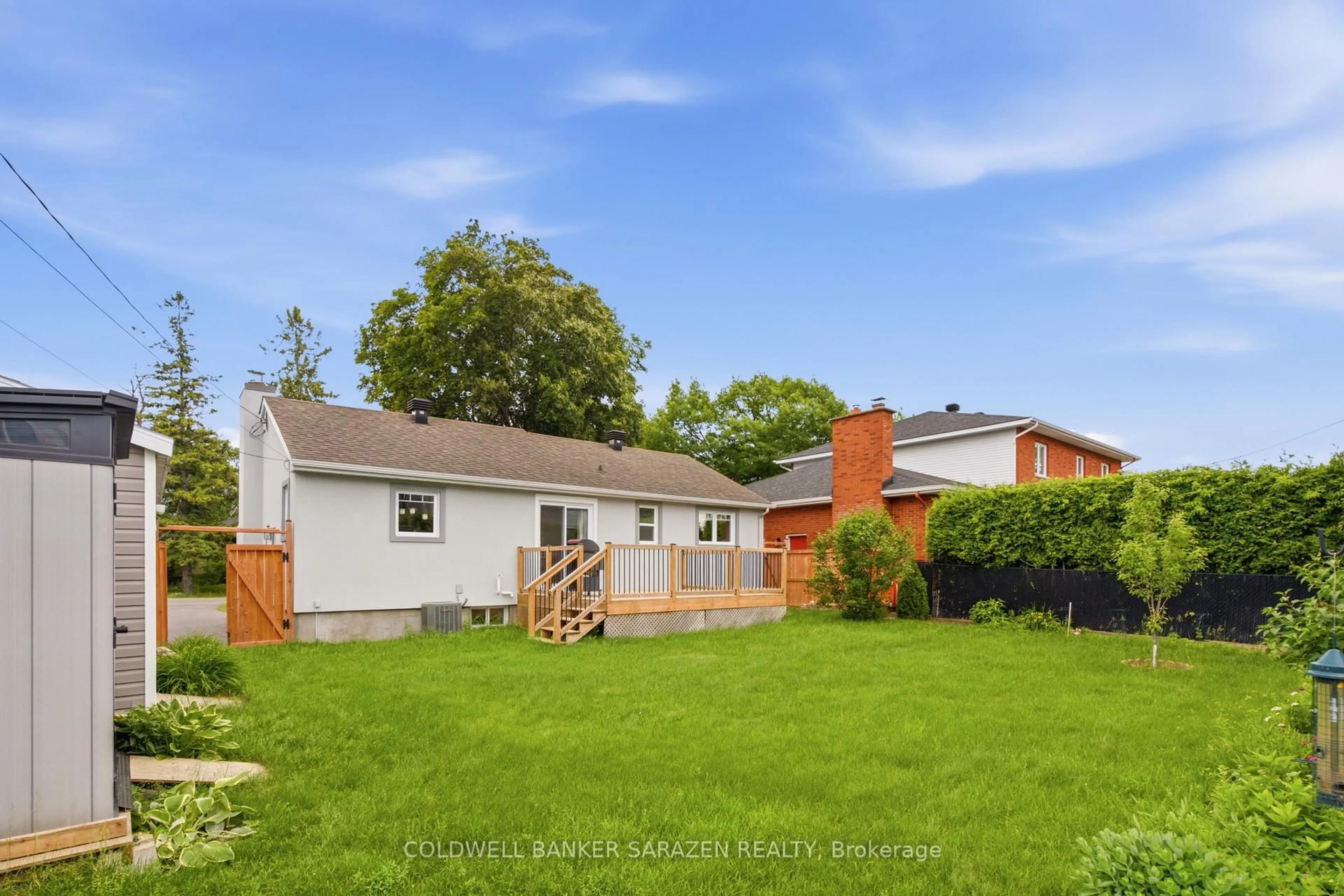 A pic from outside/outdoor area/front of a property/back of a property/a pic from drone, street for 79 St Claire Ave, Ottawa Ontario K2G 2A5