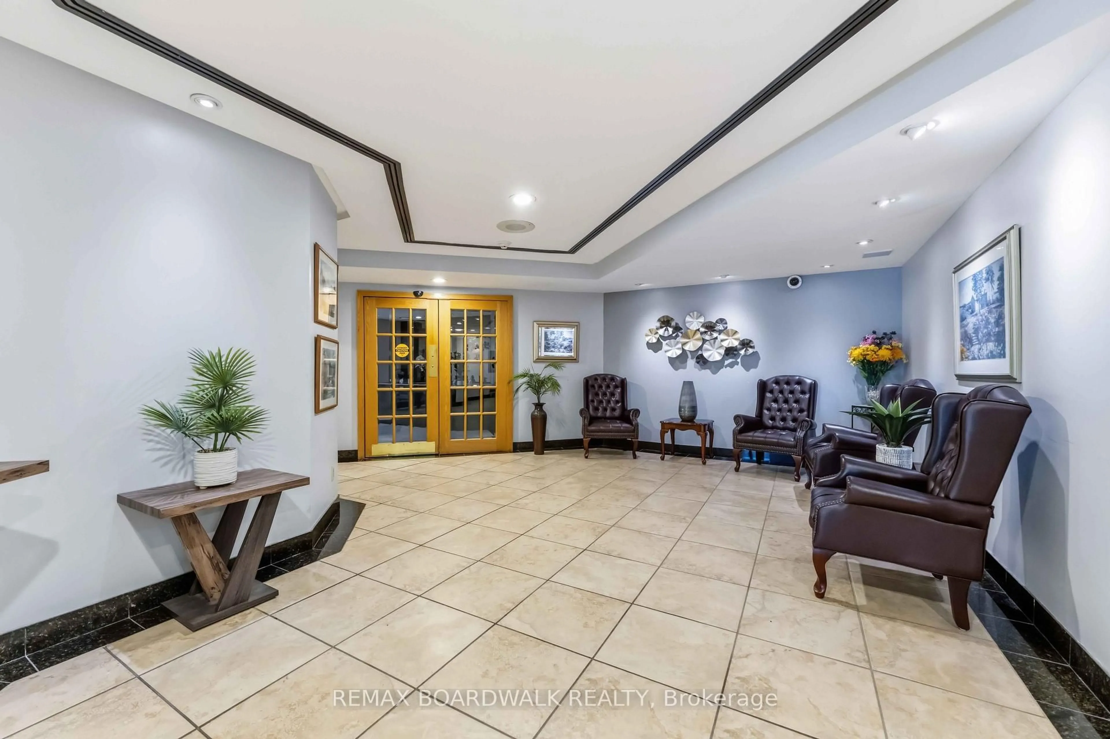 Lobby for 80 SANDCASTLE Dr #1109, Ottawa Ontario K2H 9E7