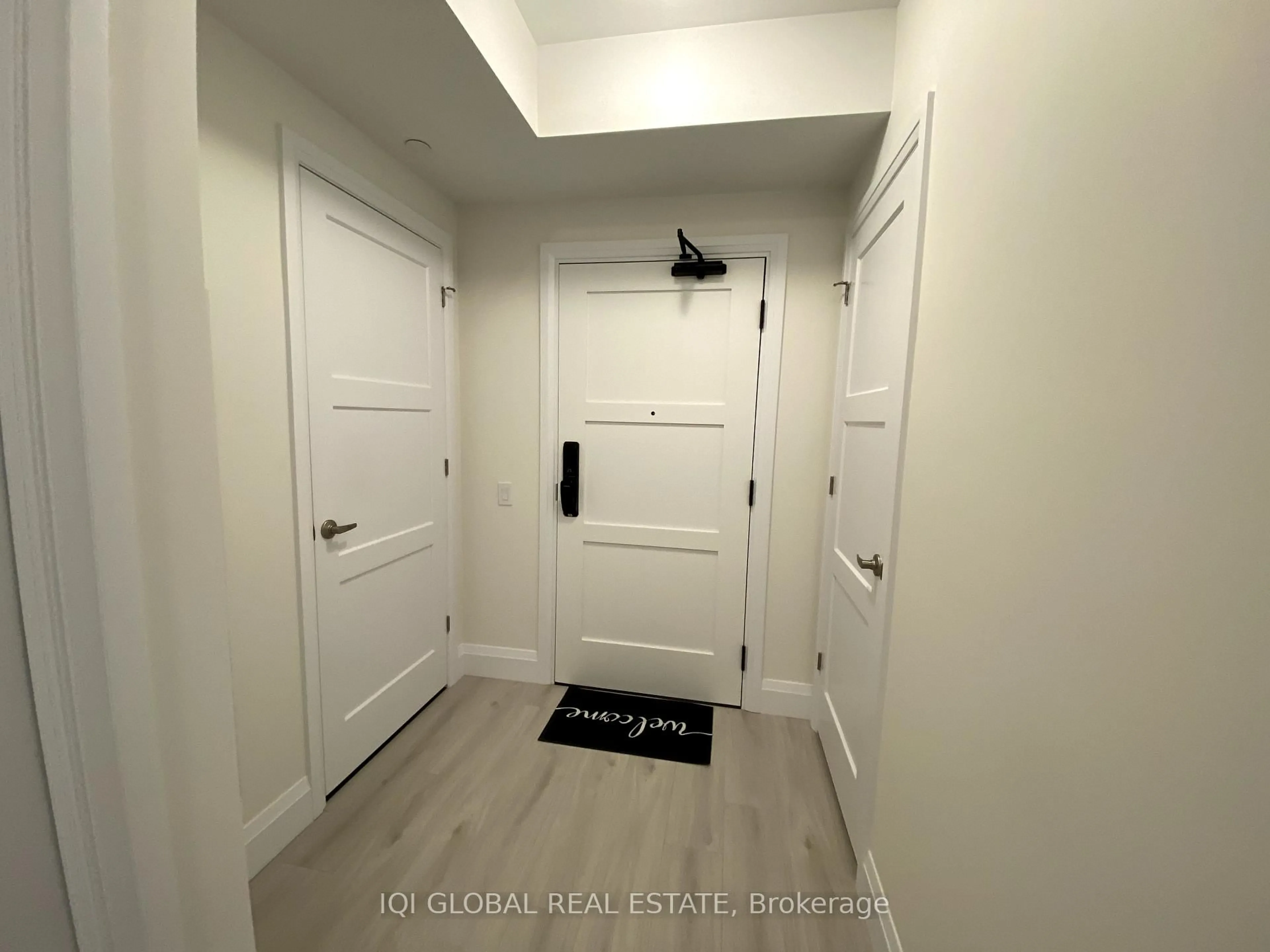 Indoor entryway for 93 Arthur St #105, Guelph Ontario N1E 0S6