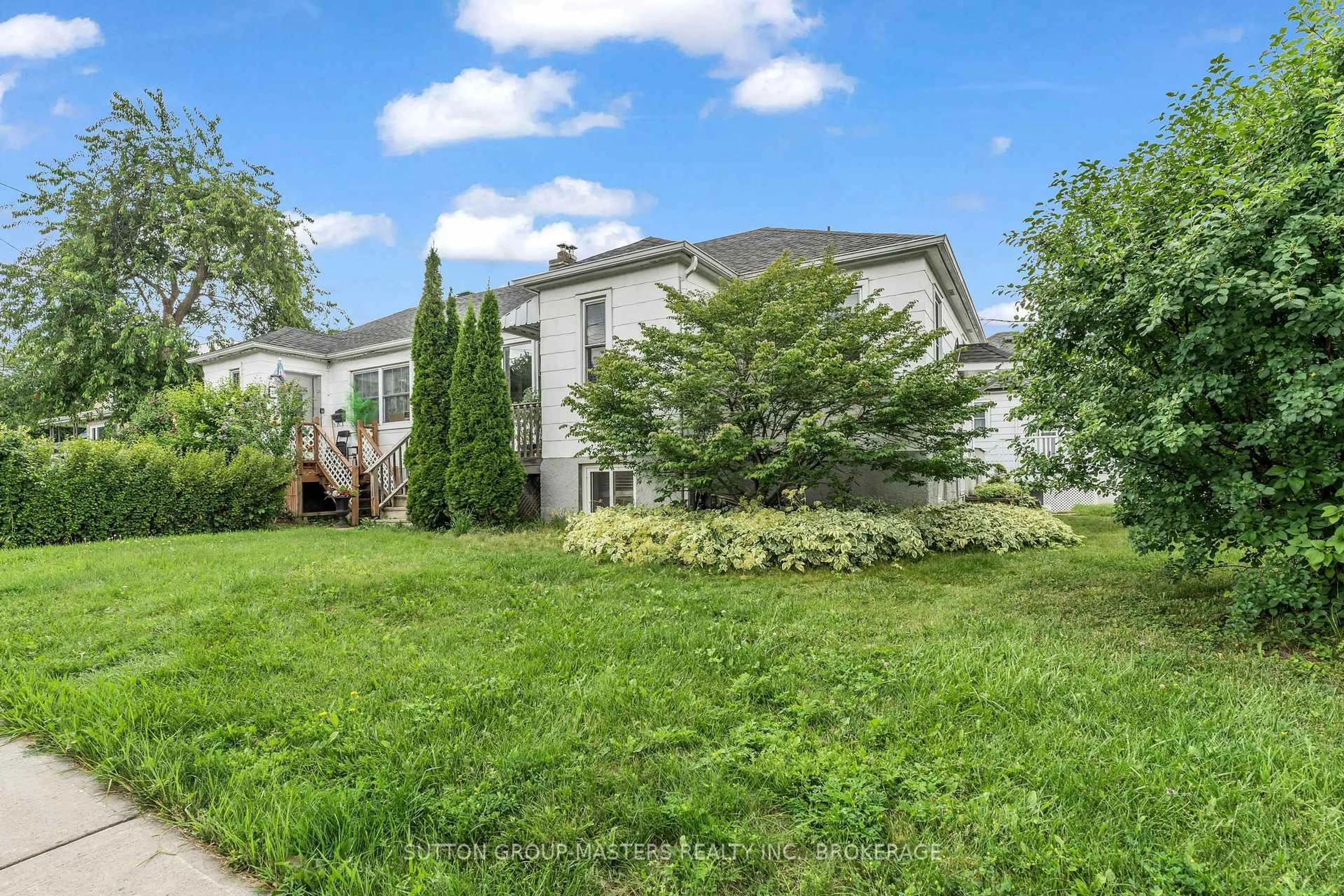 A pic from outside/outdoor area/front of a property/back of a property/a pic from drone, unknown for 22 Westdale Ave, Kingston Ontario K7L 4R9