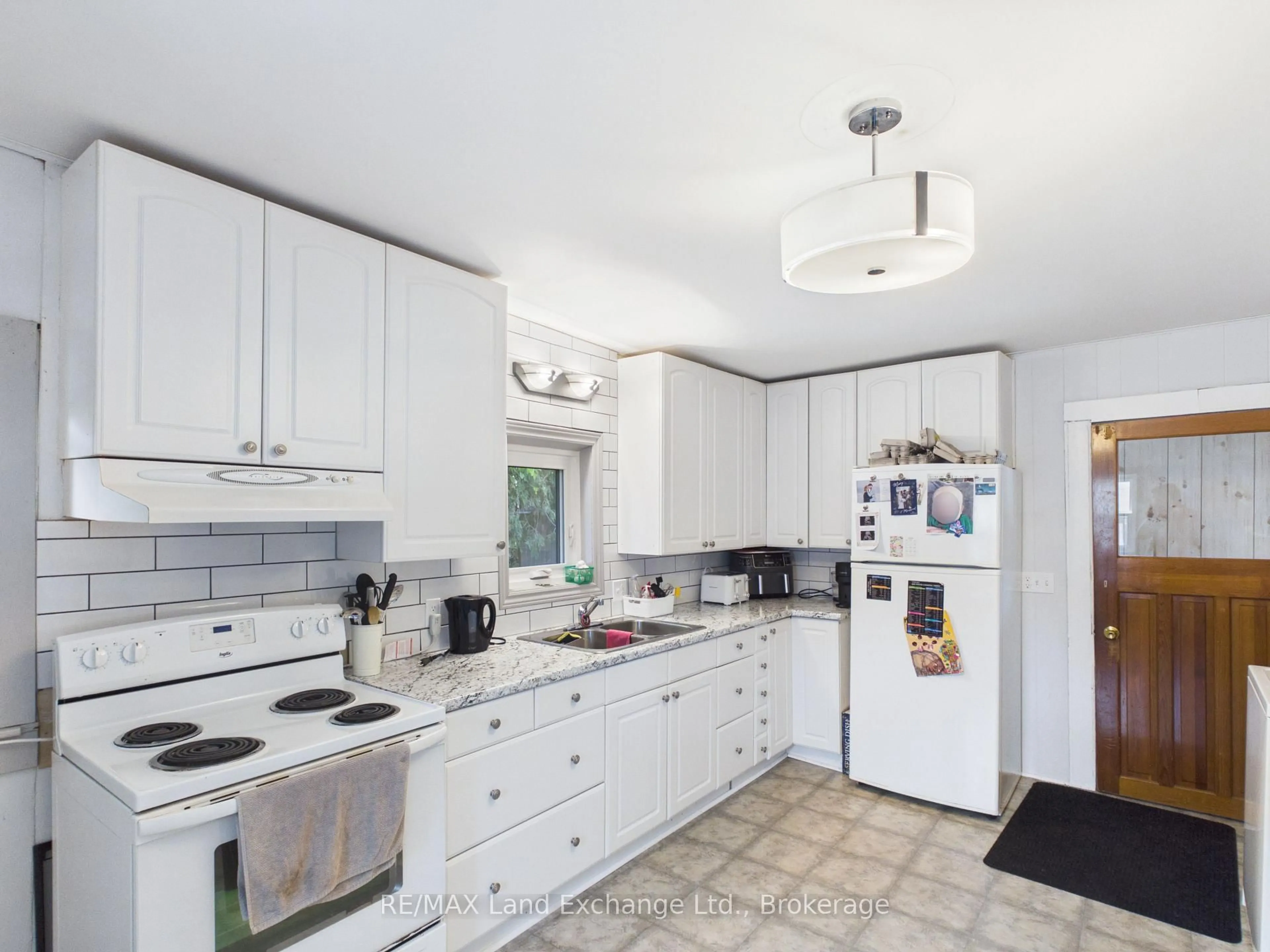 Unknown for 410 RUSSELL St, Kincardine Ontario N2Z 2A9