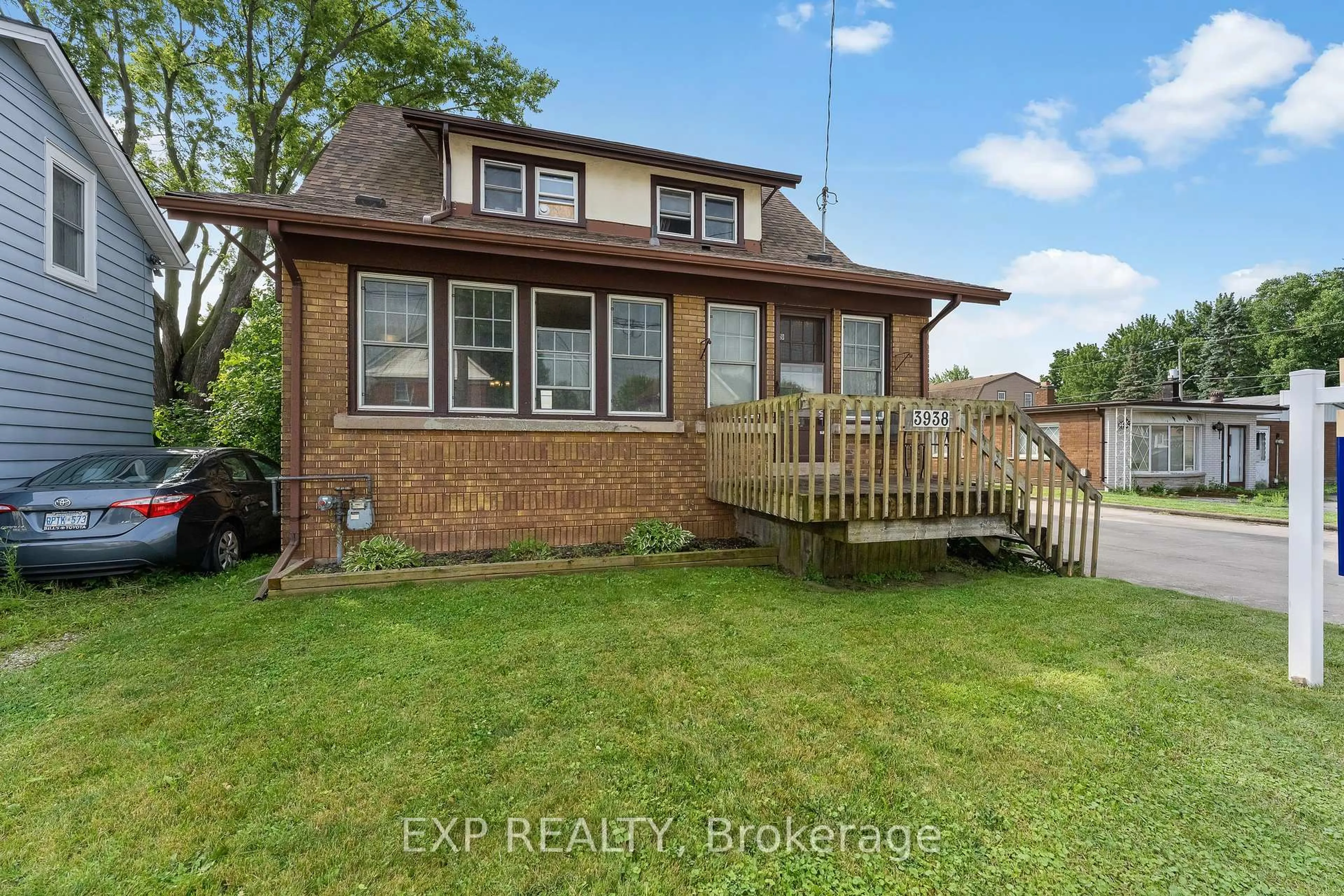 Unknown for 3938 Main St, Niagara Falls Ontario L2G 6B6