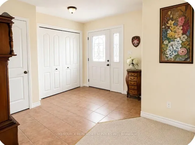 6 Edgewater Dr, Brighton 2