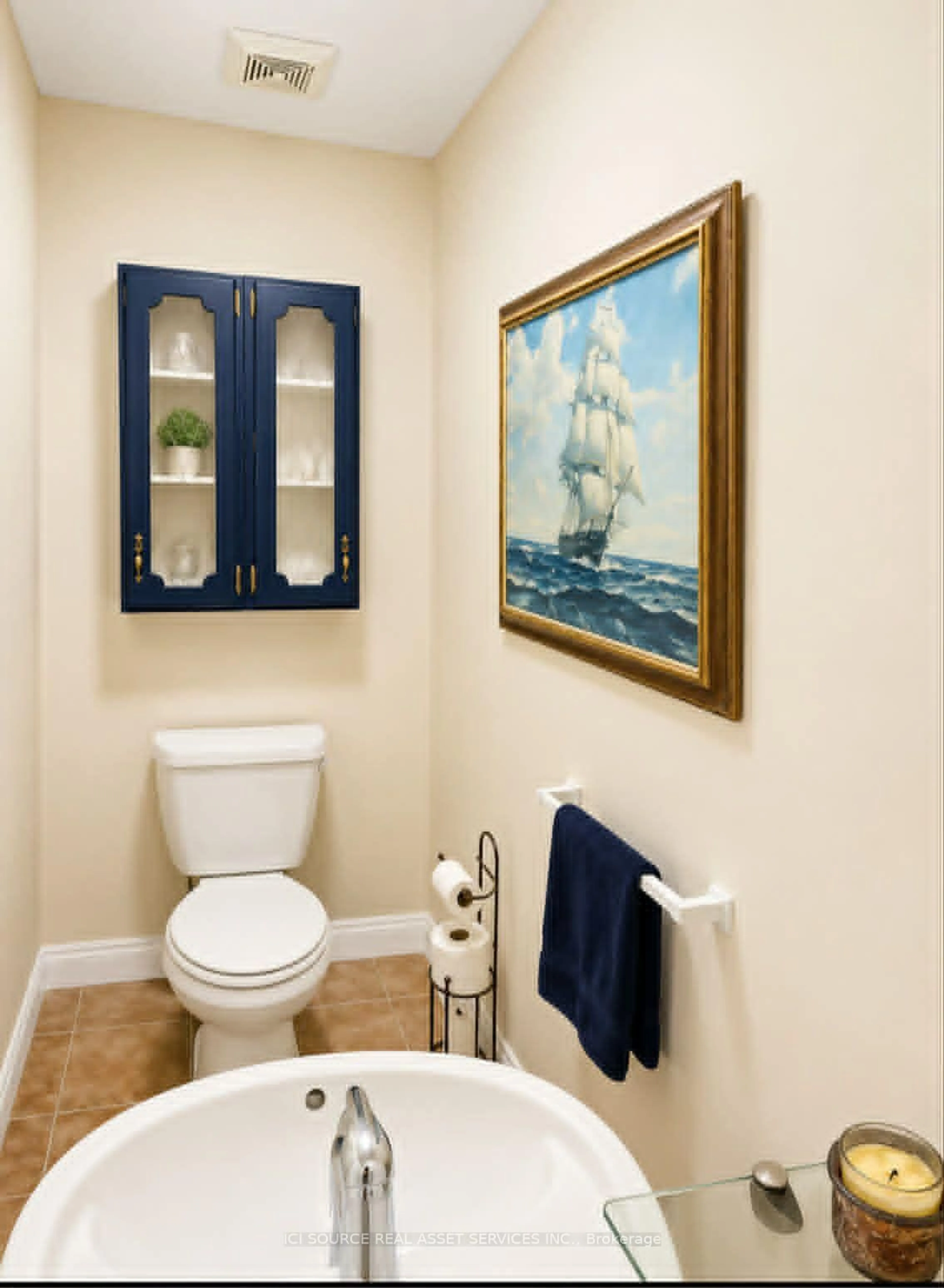 Standard bathroom, ceramic/tile floor for 6 Edgewater Dr, Brighton Ontario K0K 1H0