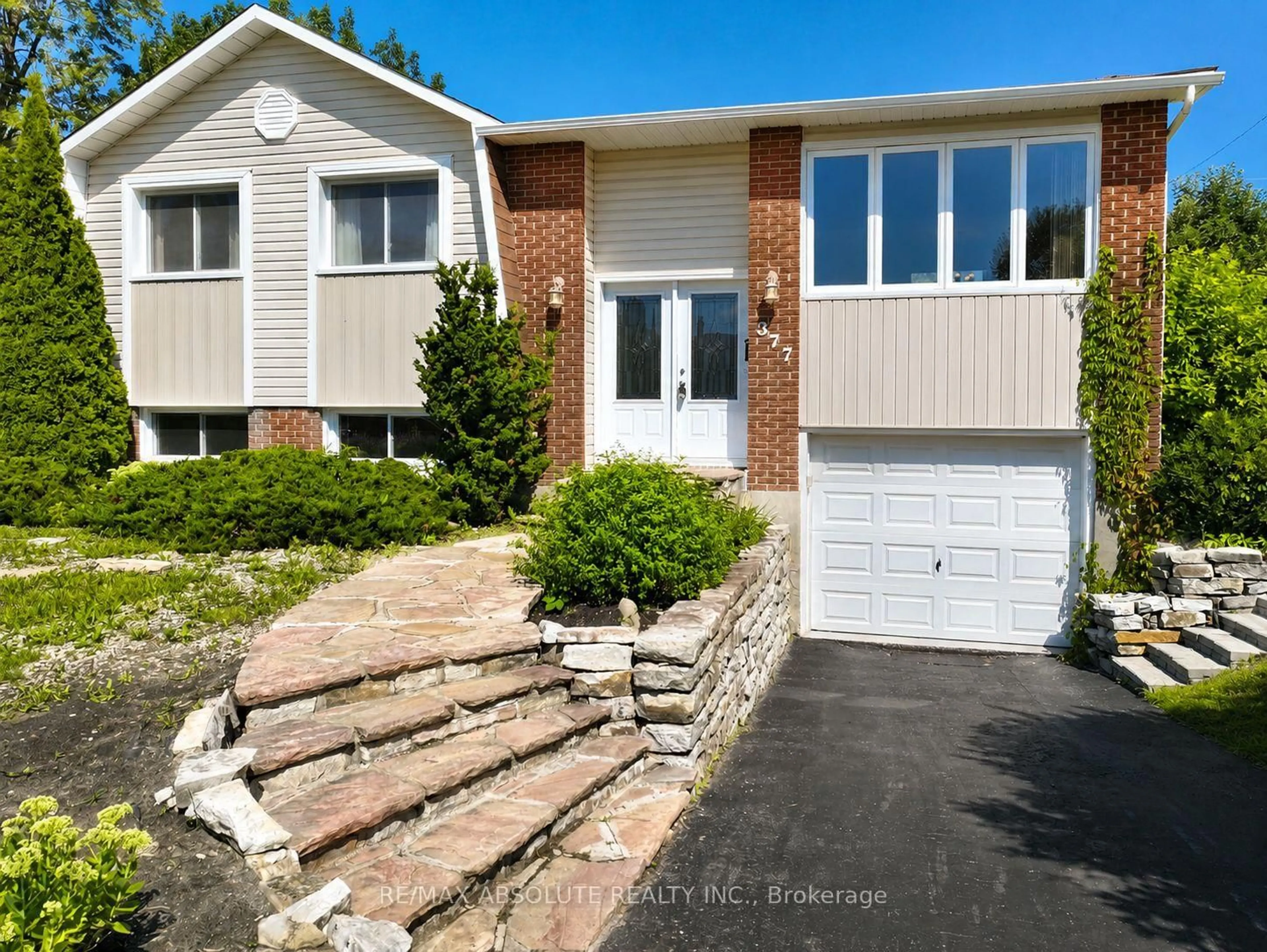 Home with brick exterior material, street for 377 Leanne St, Orleans Ontario K1E 1V8