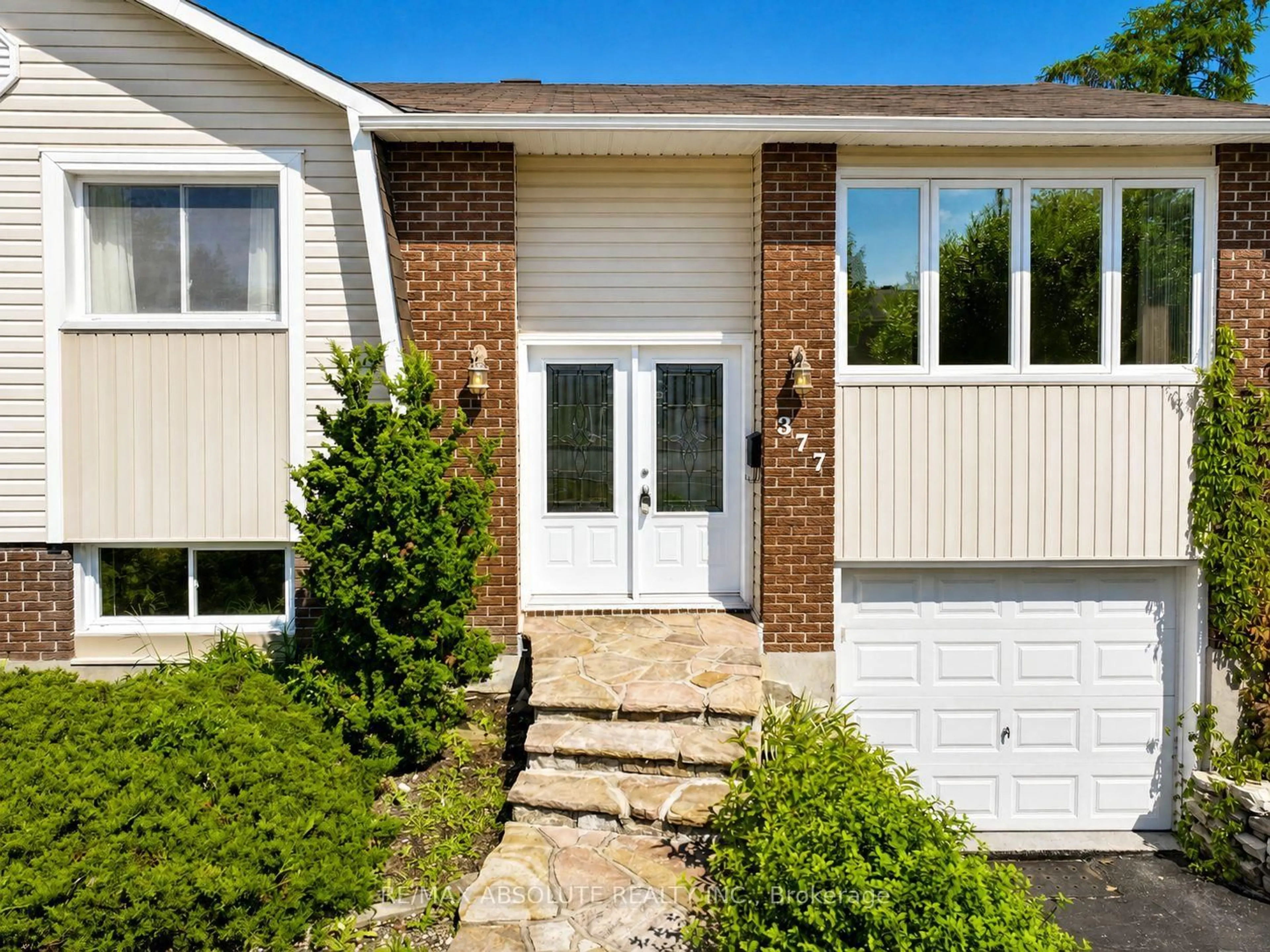 Home with brick exterior material, street for 377 Leanne St, Orleans Ontario K1E 1V8