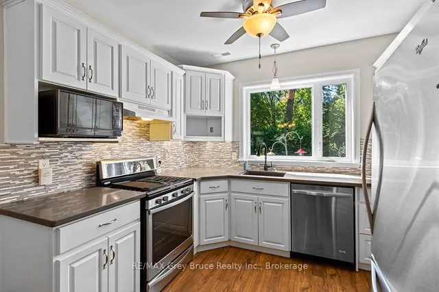 441 Frank St, South Bruce Peninsula 2