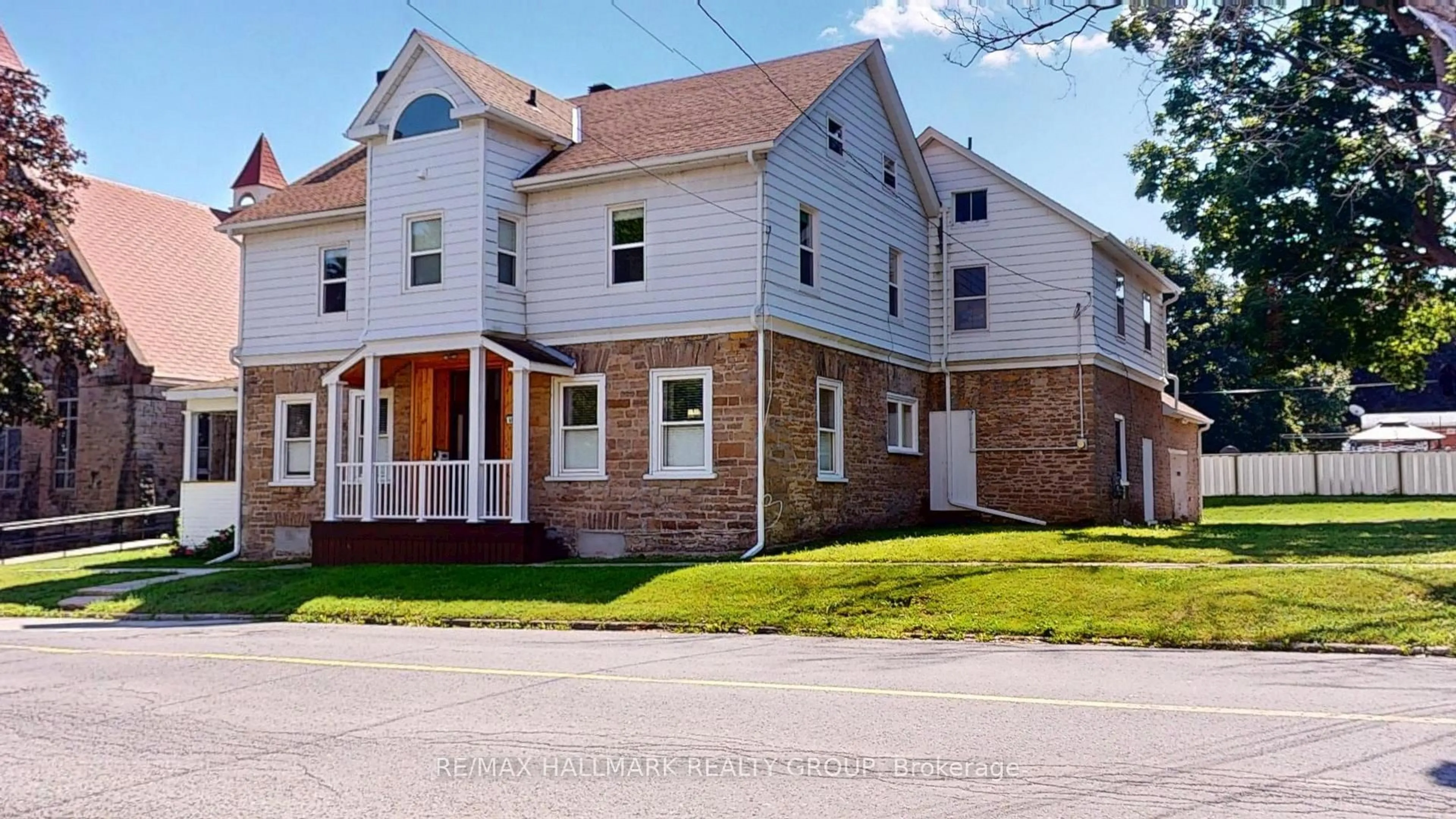 Unknown for 461 Centre St, Prescott Ontario K0E 1T0