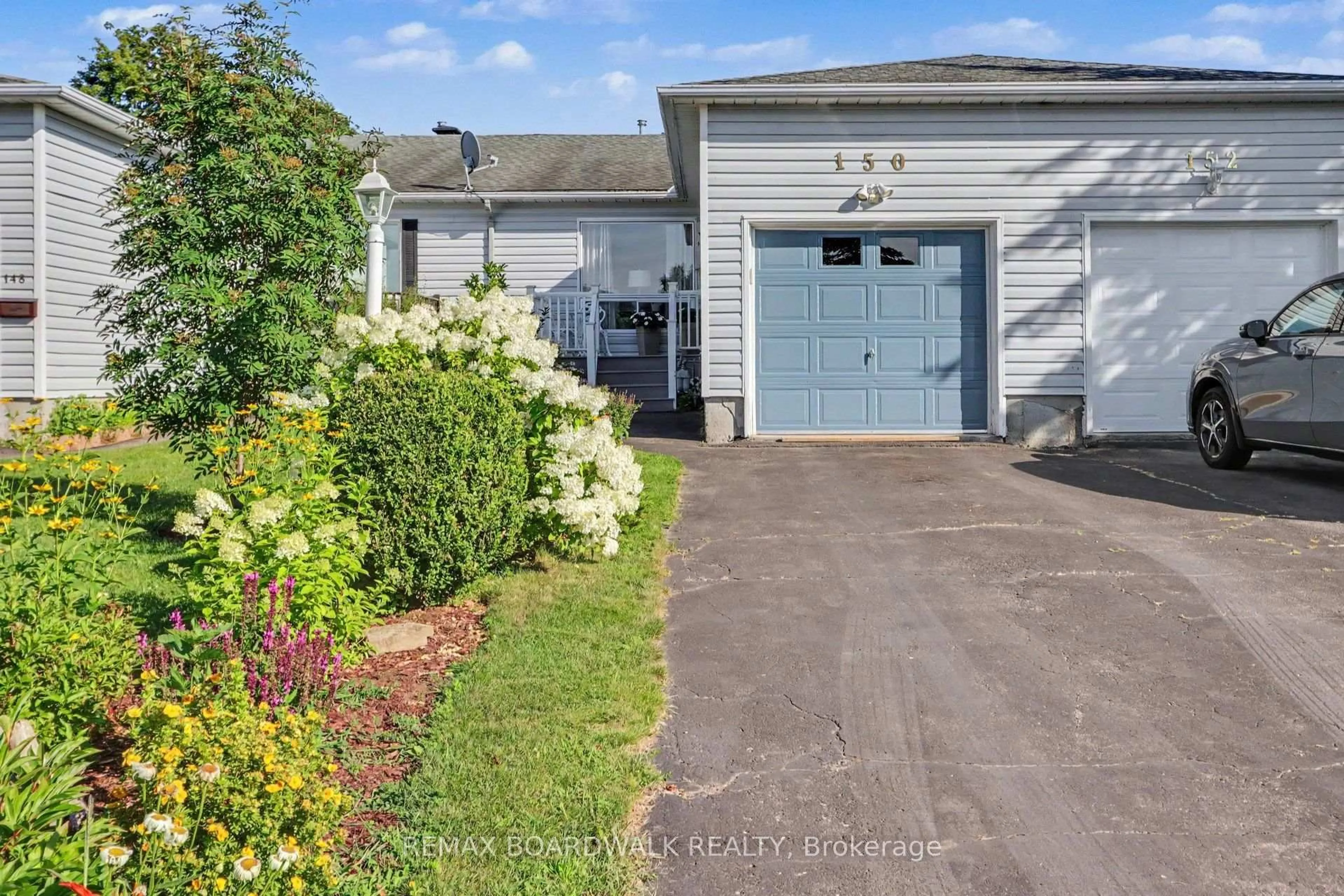 A pic from outside/outdoor area/front of a property/back of a property/a pic from drone, street for 150 Hughes St, Carleton Place Ontario K7C 4N1