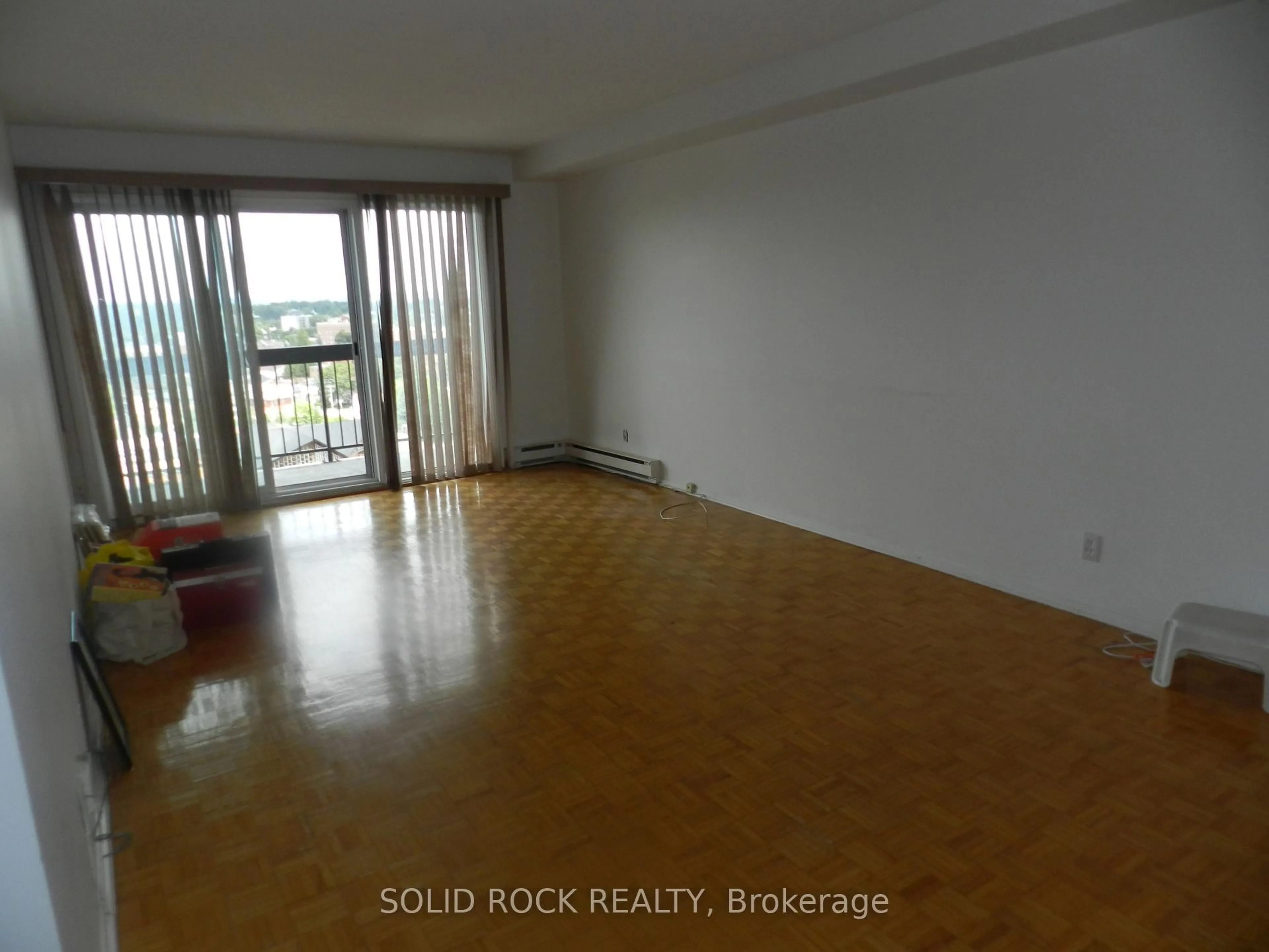 A pic of a room for 158 A MCARTHUR Ave #1501, Ottawa Ontario K1L 7E7