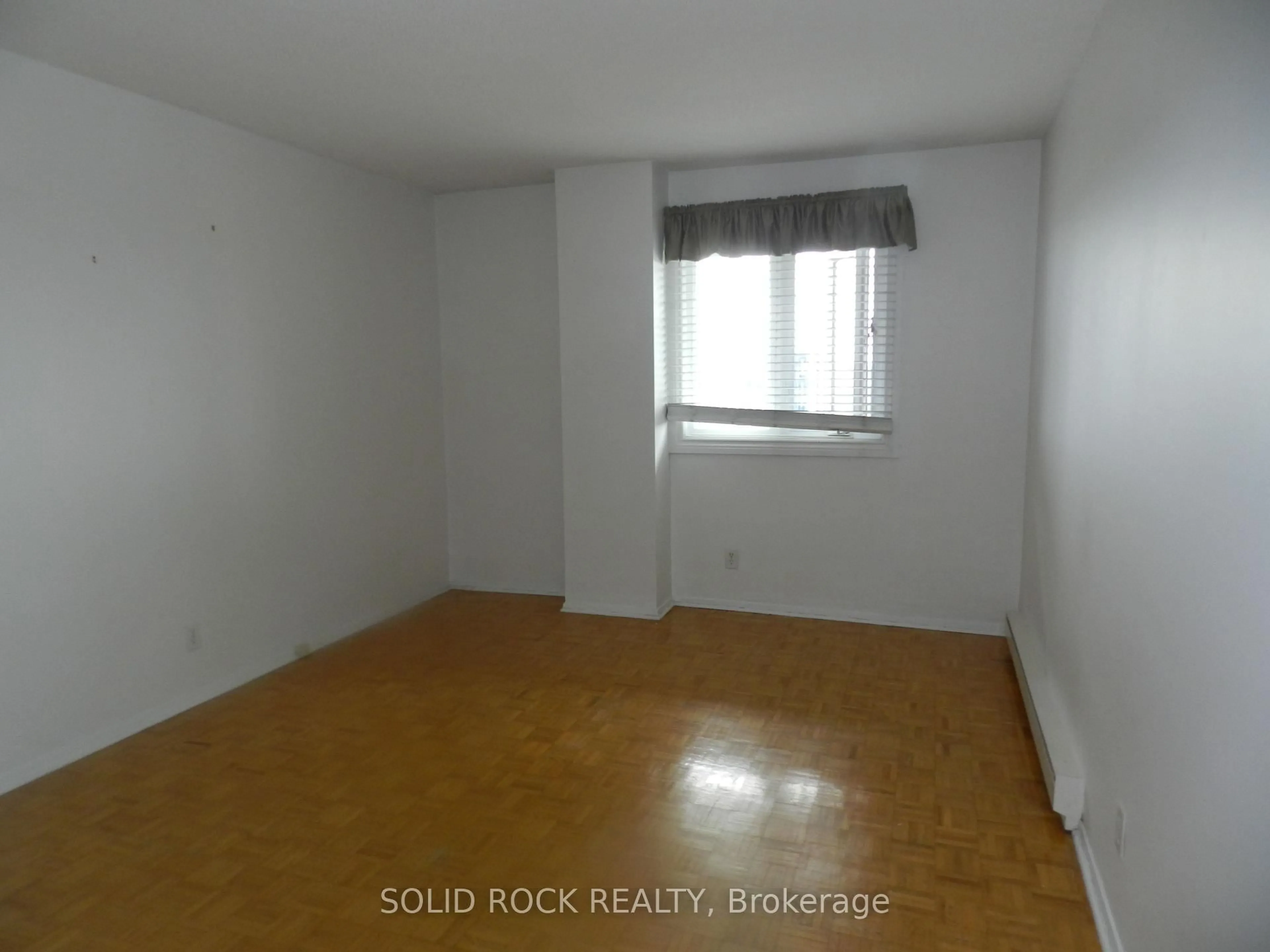 A pic of a room for 158 A MCARTHUR Ave #1501, Ottawa Ontario K1L 7E7