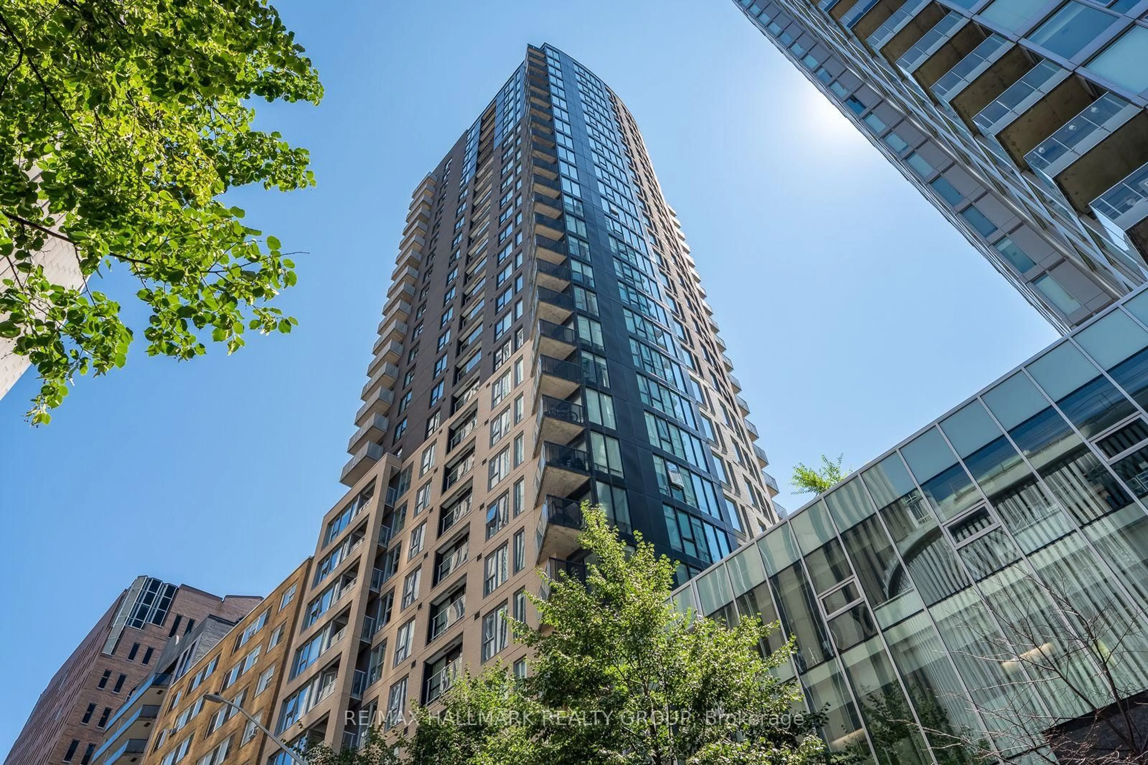 Unknown for 40 Nepean St #1204, Ottawa Ontario K2P 0X5